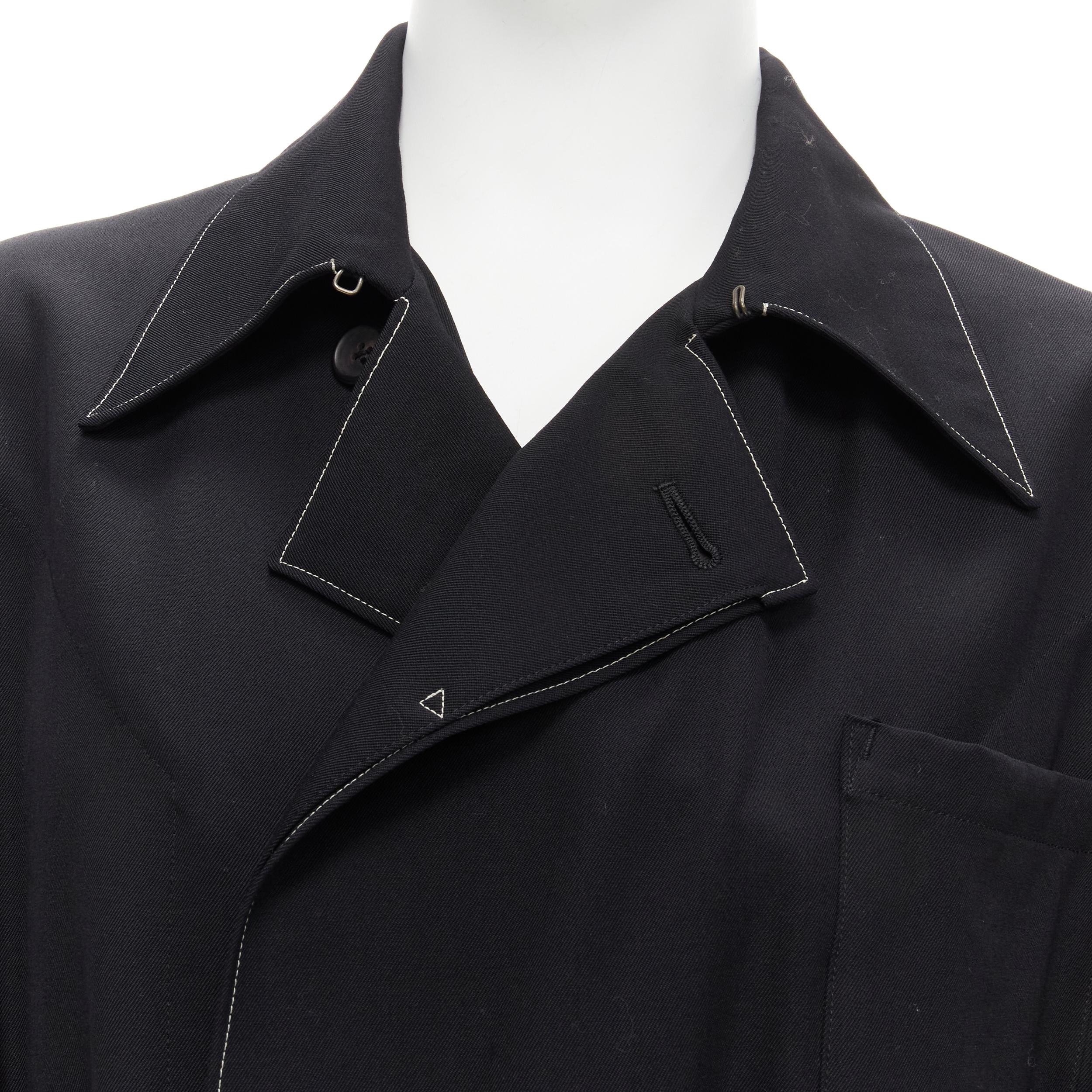 YOHJI YAMAMOTO HOMME Vintage black white topstitched draped belted coat M
Reference: BMPA/A00244
Brand: Yohji Yamamoto
Designer: Yohji Yamamoto
Material: Wool
Color: Black
Pattern: Solid
Closure: Self Tie
Lining: Rayon
Extra Details: 3 pockets at