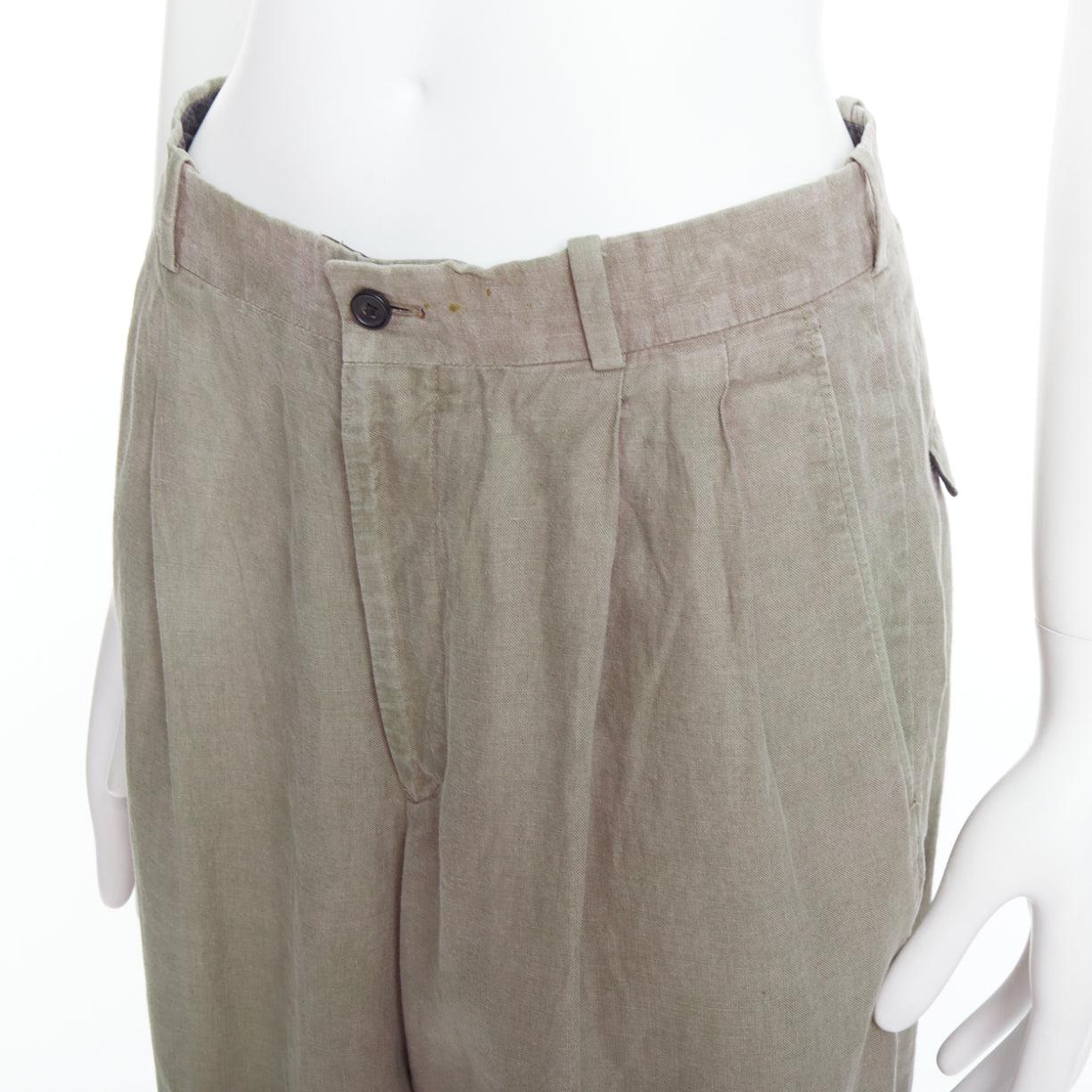 YOHJI YAMAMOTO Pantalon large plissé à l'avant et effilé vert kaki S en vente 2