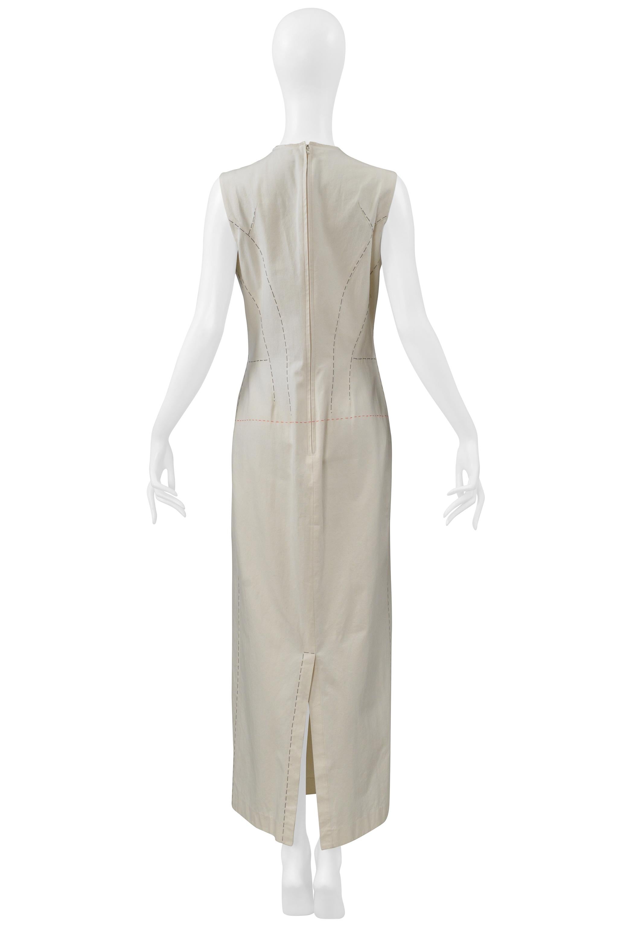 Yohji Yamamoto Longue robe blanche avec Stitch by Stitch 2000 en vente 1