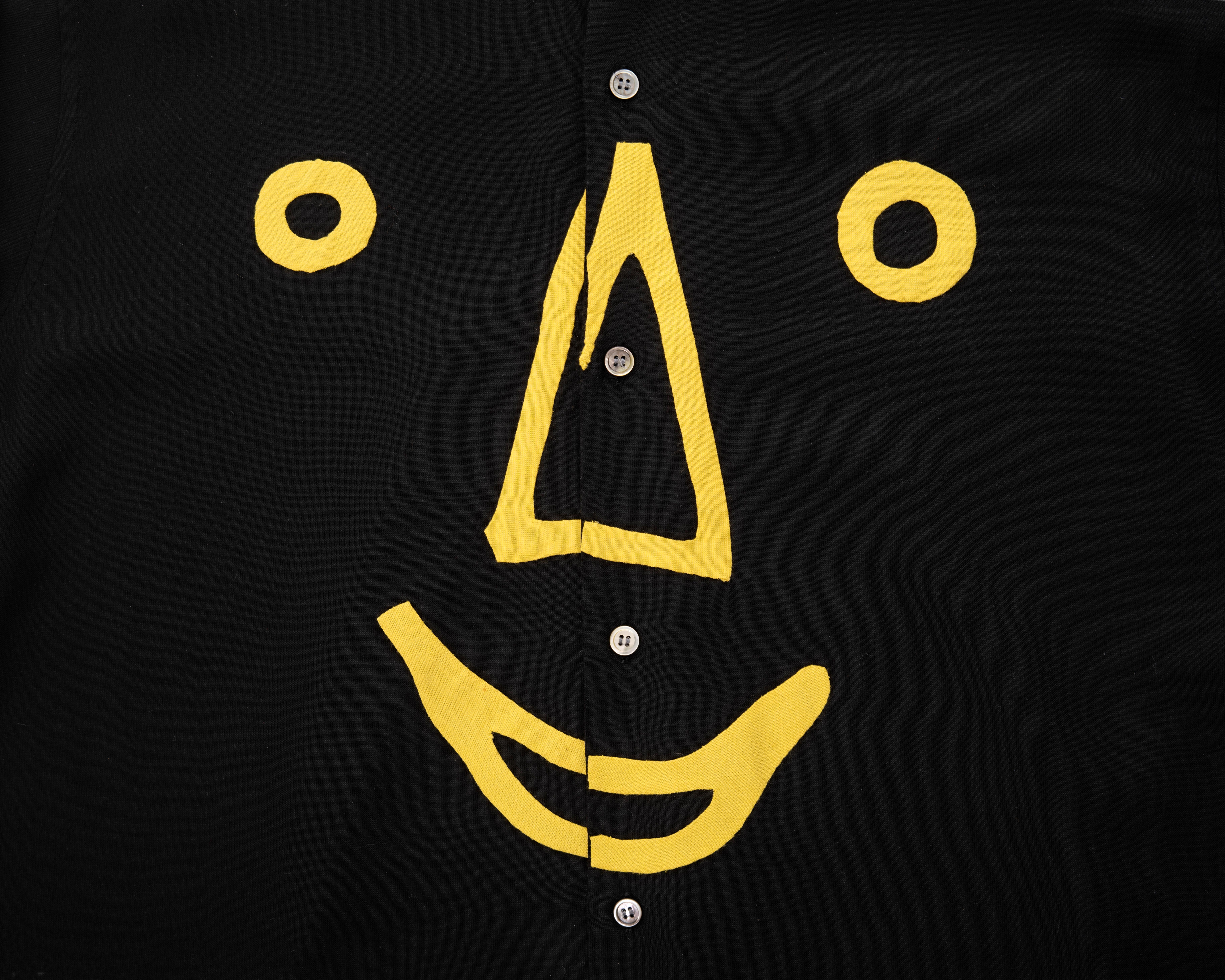 Chemise 'Smiley Face' en rayonne noire pour hommes de Yohji Yamamoto, fw 1991 Pour hommes en vente
