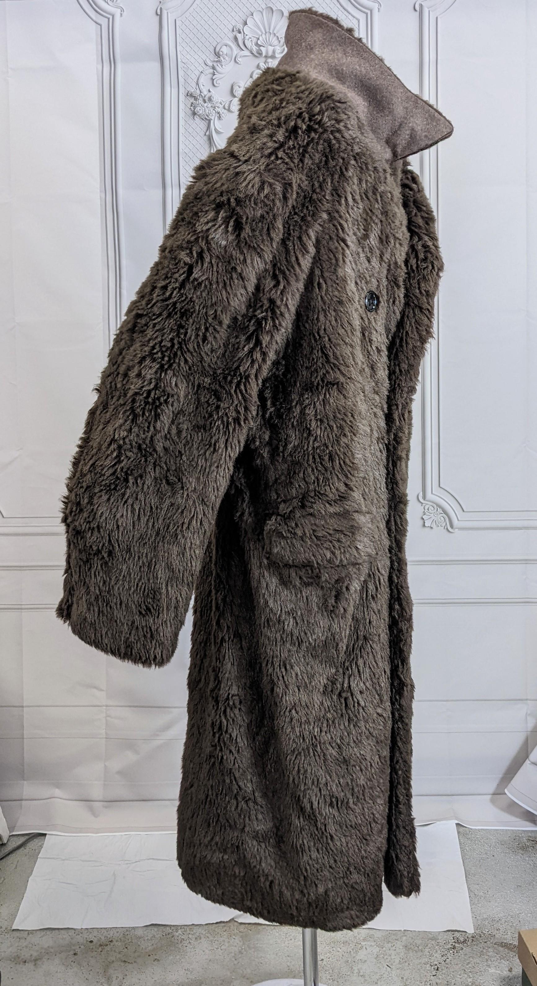 Yohji Yamamoto - Manteau en fausse fourrure pour hommes à double boutonnage Unisexe en vente