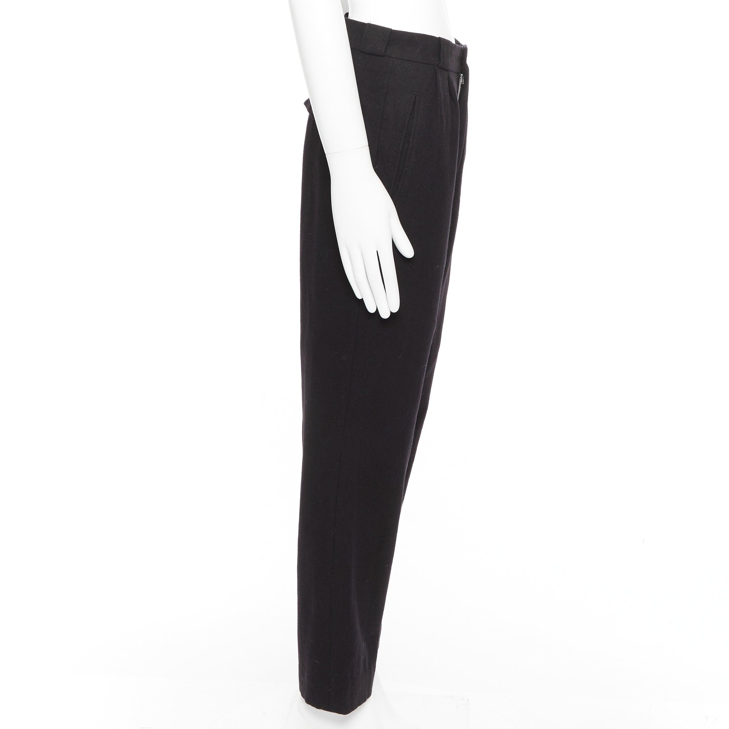Pantalon effilé YOHJI YAMAMOTO bleu marine 100 % laine plissé à l'avant et à rabat arrière M Excellent état - En vente à Hong Kong, NT