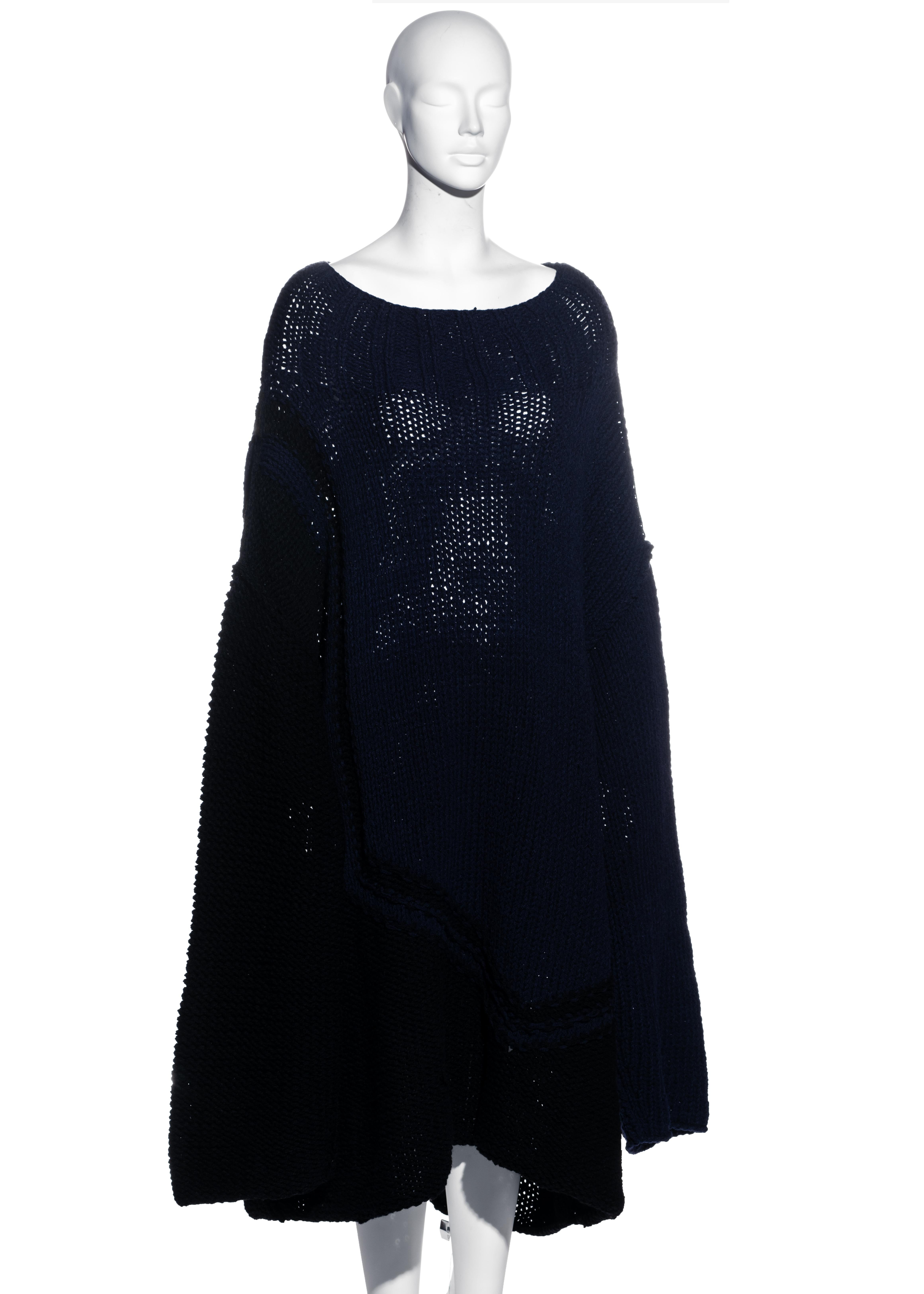 Yohji Yamamoto navy and black knitted wool oversized sweater, fw 1984 In Excellent Condition For Sale In London, GB