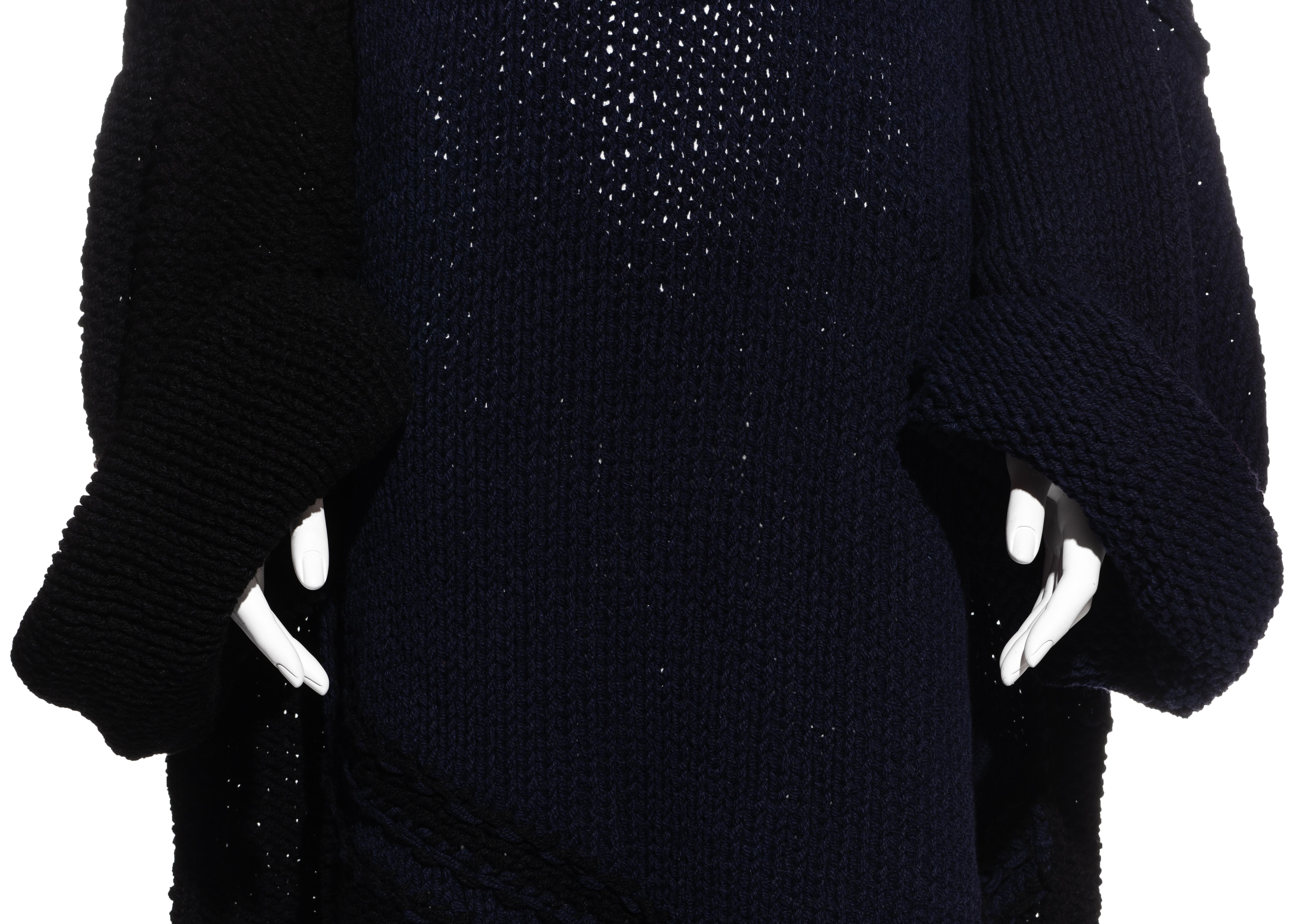 Women's or Men's Yohji Yamamoto navy and black knitted wool oversized sweater, fw 1984 For Sale