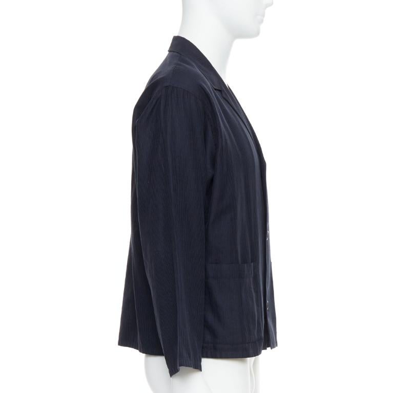 Blazer court léger YOHJI YAMAMOTO bleu marine à rayures de tissu souple S Bon état - En vente à Hong Kong, NT