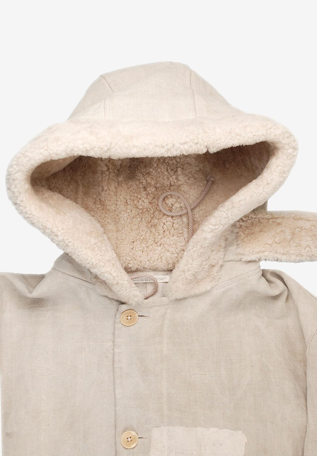 Item for sale is 100% genuine Yohji Yamamoto Pour Homme Painter Parka
Color: Beige
(An actual color may a bit vary due to individual computer screen interpretation)
Material: 100% linen
Tag size: 3 runs XL at most 
This coat is great quality item.