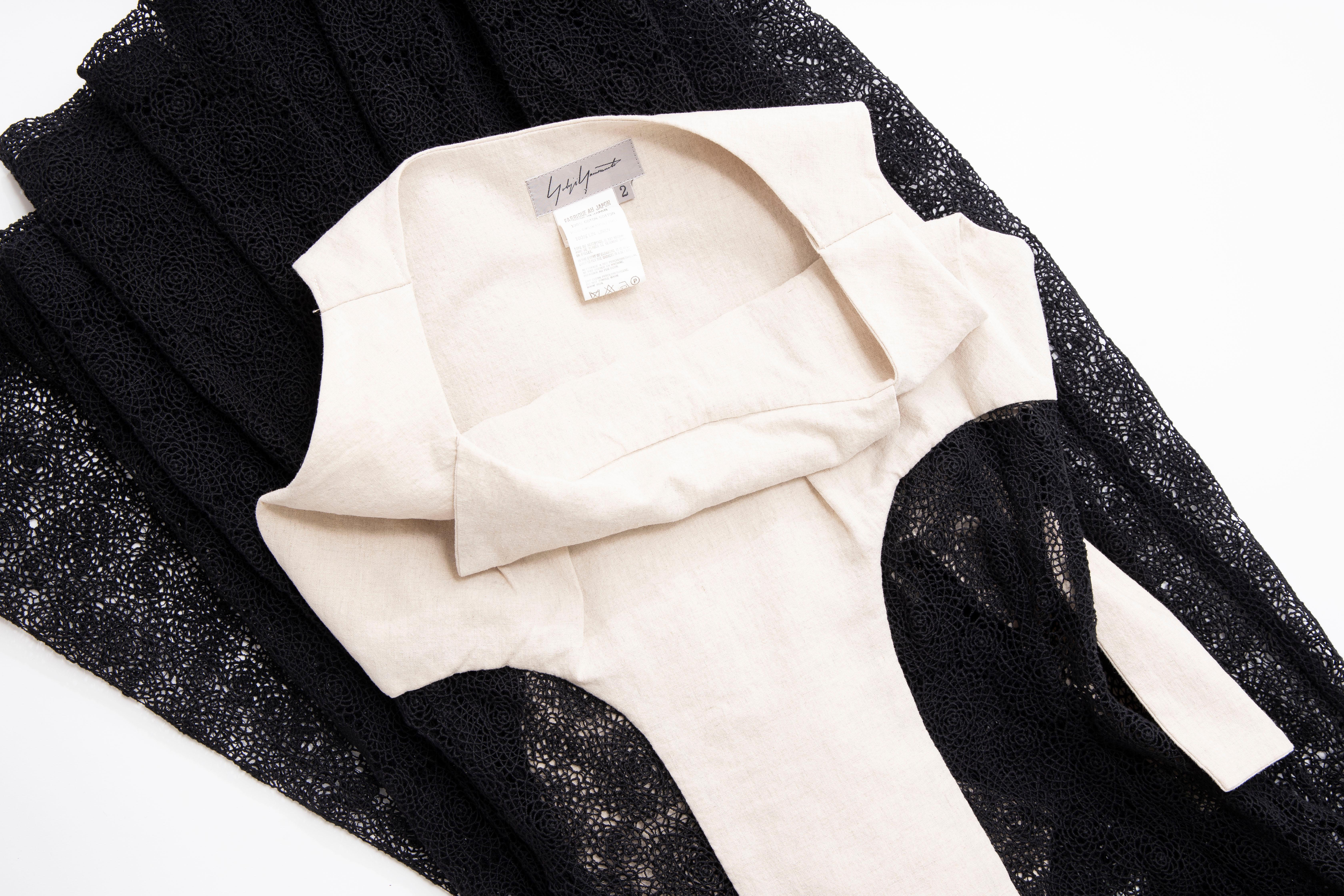 Yohji Yamamoto Runway Black Cotton Lace & Natural Linen Dress, Spring 2005 16