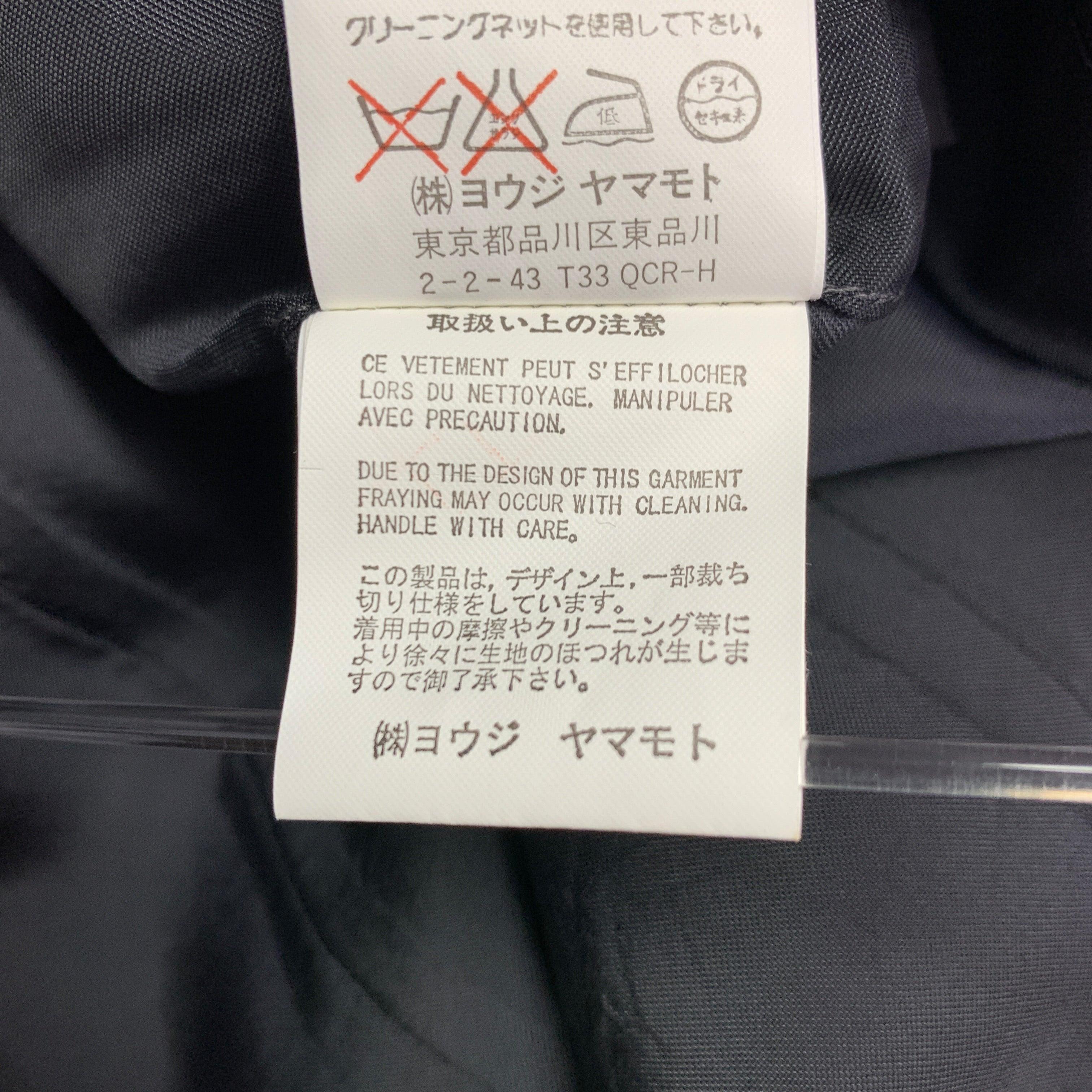 Yohji Yamamoto Giacca in misto seta a righe grigie e nere taglia L. in vendita 5