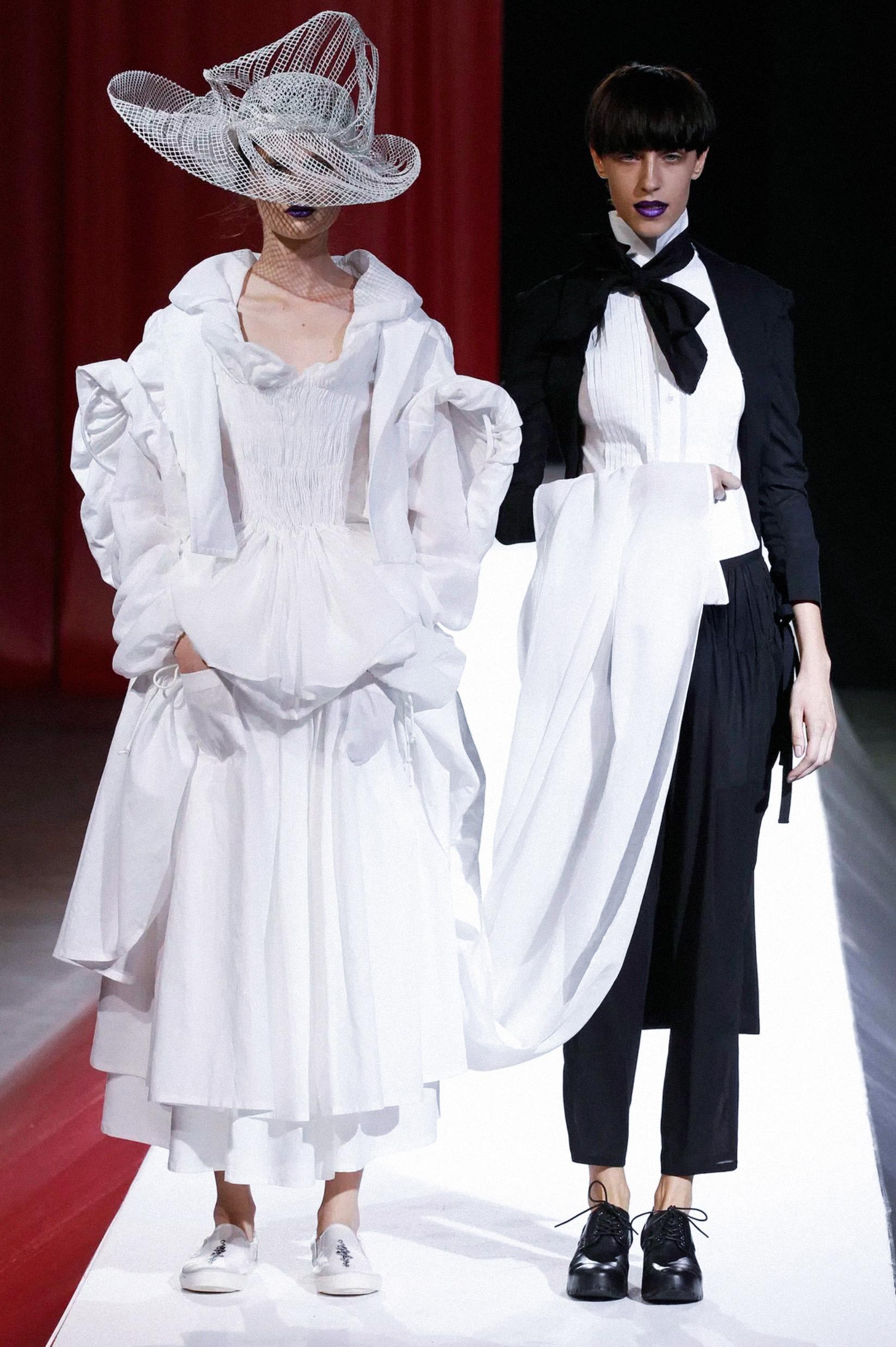 Nero Yohji Yamamoto SS 2012 Giacca da passerella nera Tuxedo Blazer in vendita
