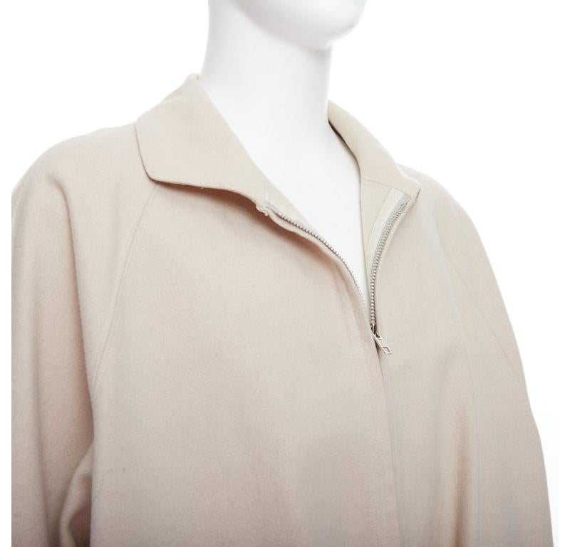 Yohji Yamamoto, cappotto boxy con zip e tasche in lana grigio pietra M. in vendita 1