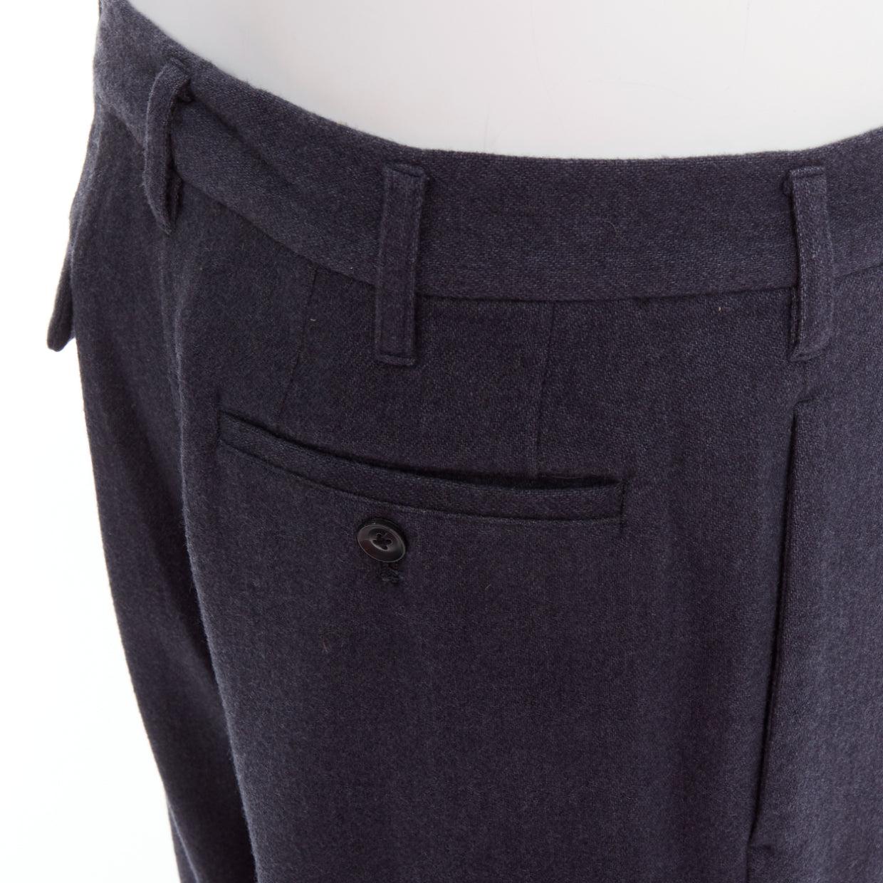 YOHJI YAMAMOTO Y's Pantalon effilé plissé en laine bleu grisâtre JP4 XL
Référence : PRWU/A00085
Marque : Yohji Yamamoto
Collectional : Y's
MATERIAL : Laine, mélange
Couleur : Bleu
Motif : Solide
Fermeture : braguette à glissière
Détails