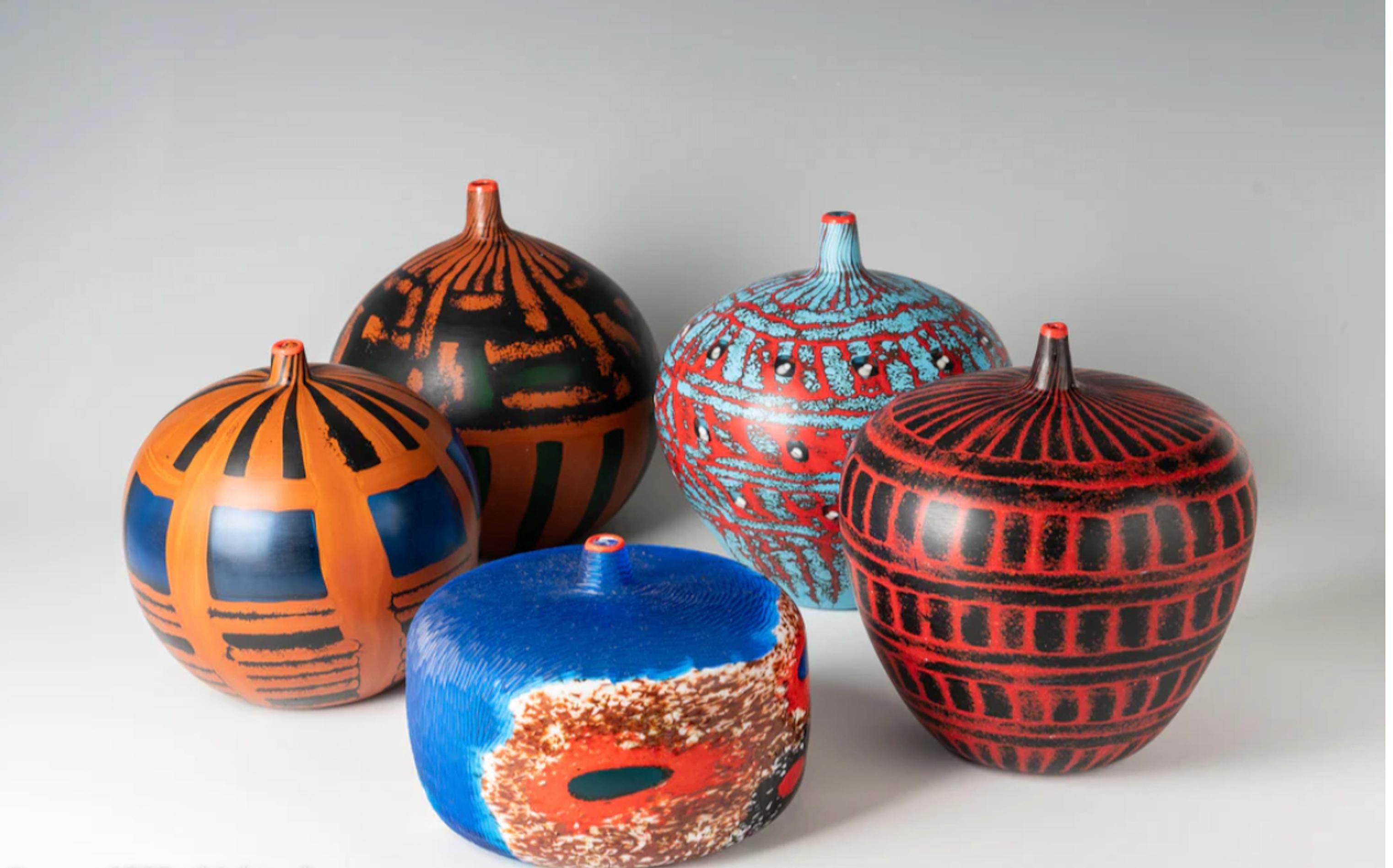 Contemporary Yoichi Ohira.  Unique vase For Sale