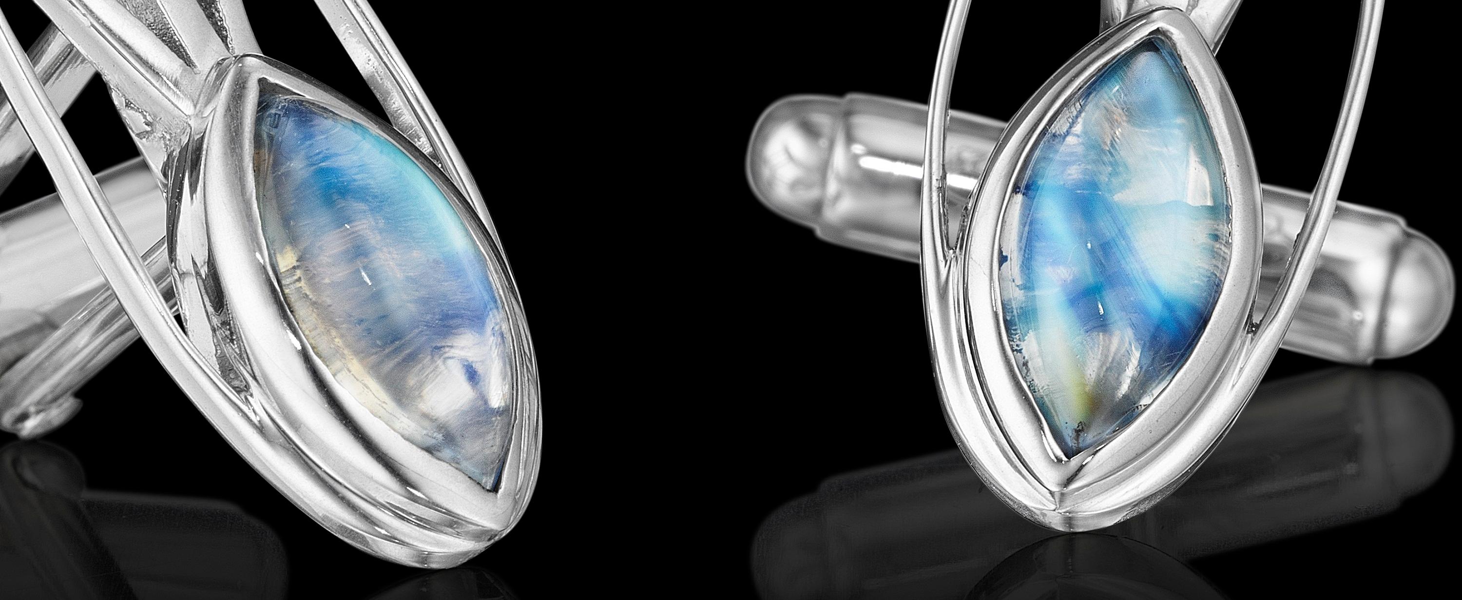 Yoki Sophisticated Blue Moonstone Sterling Silver Cufflinks In New Condition For Sale In Annandale, VA