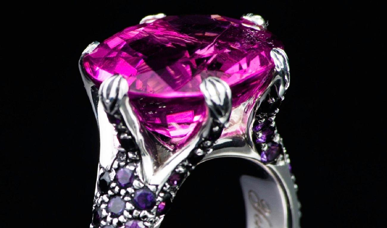Yoki Vivid Statement Tourmaline and Amethyst White Gold Ring In New Condition For Sale In Annandale, VA