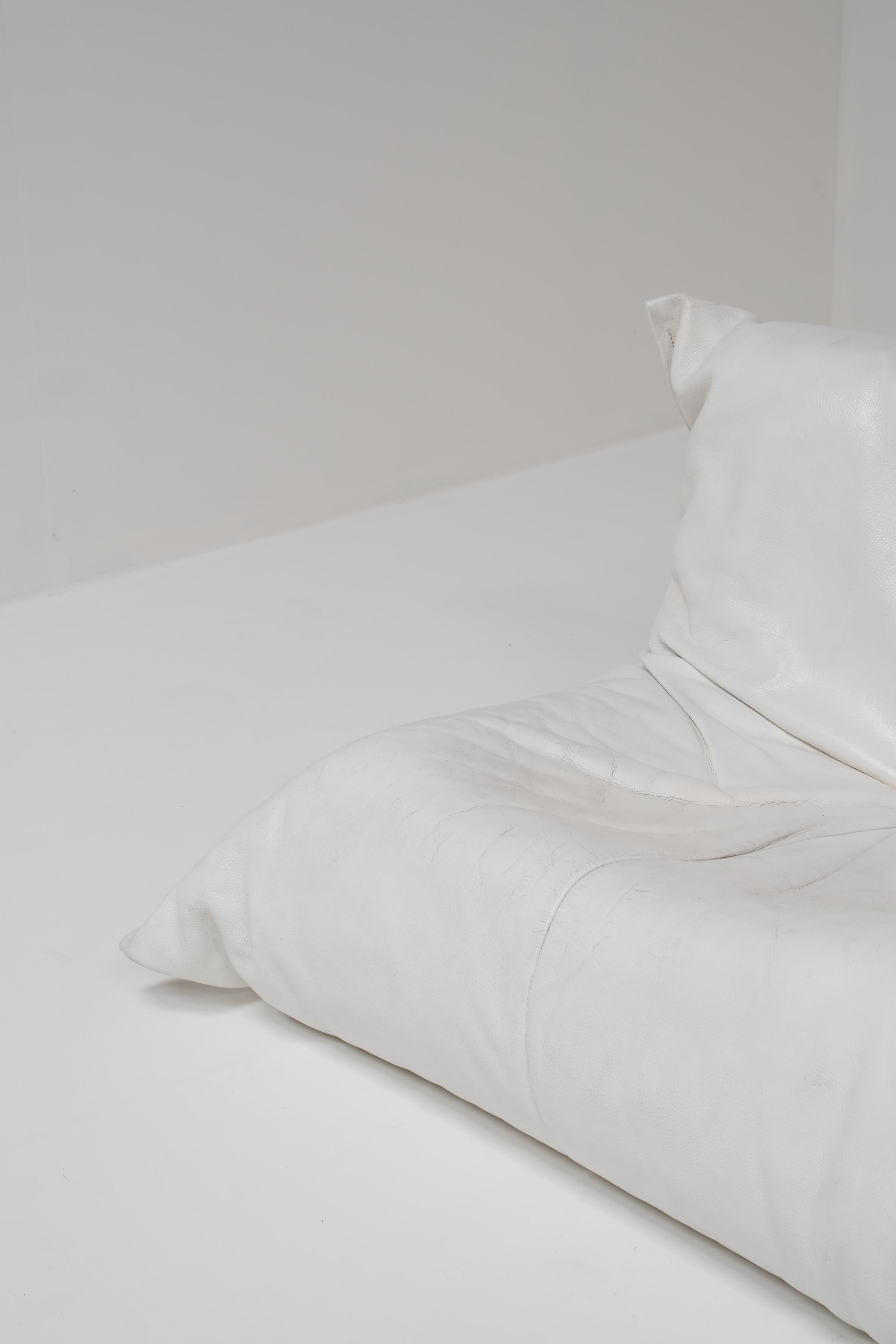 Yoko 1 seater in white chream leather 1