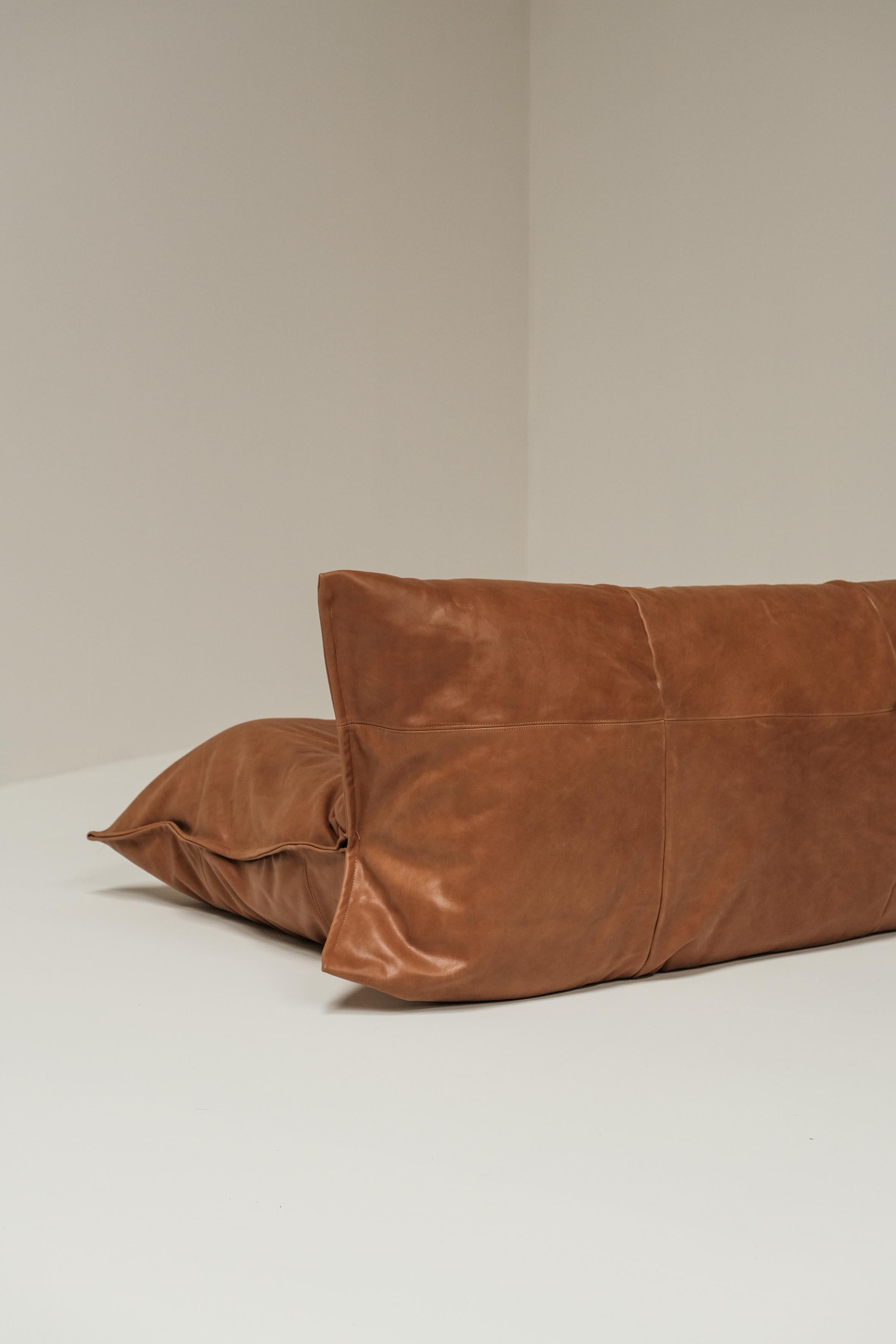 Yoko 3 seater in cognac leather designed by Michel Ducaroy for Ligne Roset 8