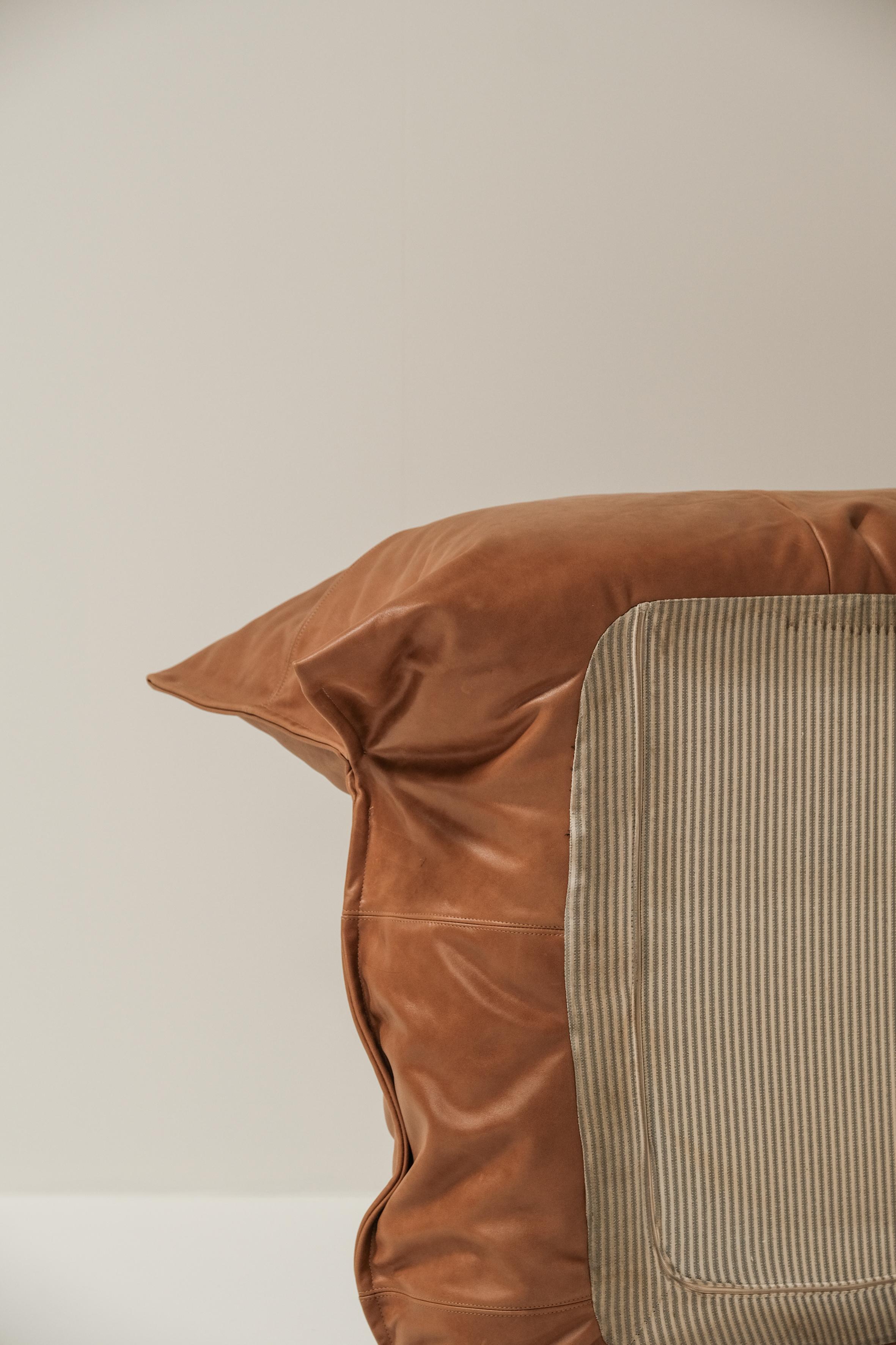 Yoko 3 seater in cognac leather designed by Michel Ducaroy for Ligne Roset 10
