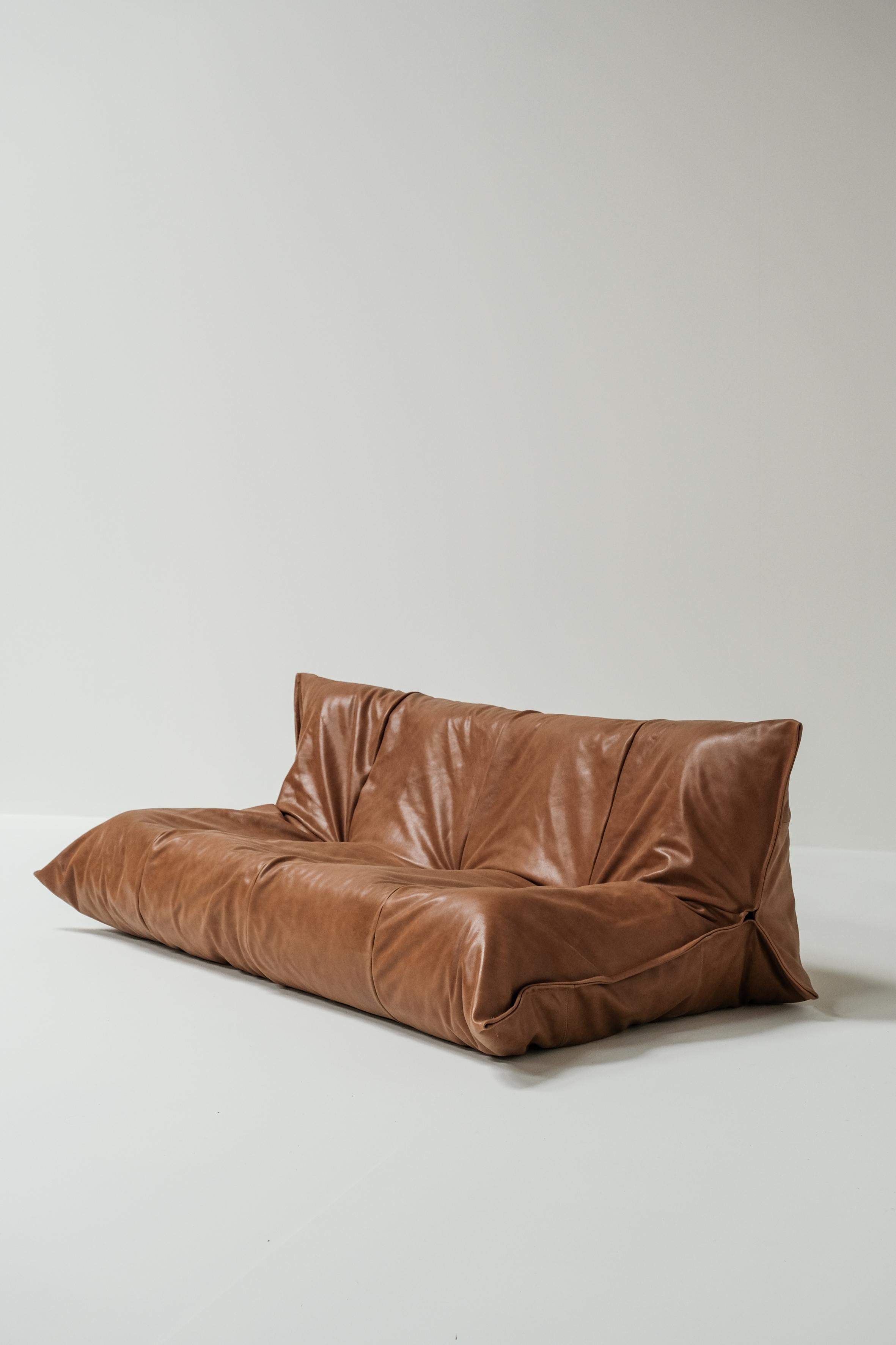 Mid-Century Modern Yoko 3 seater in cognac leather designed by Michel Ducaroy for Ligne Roset