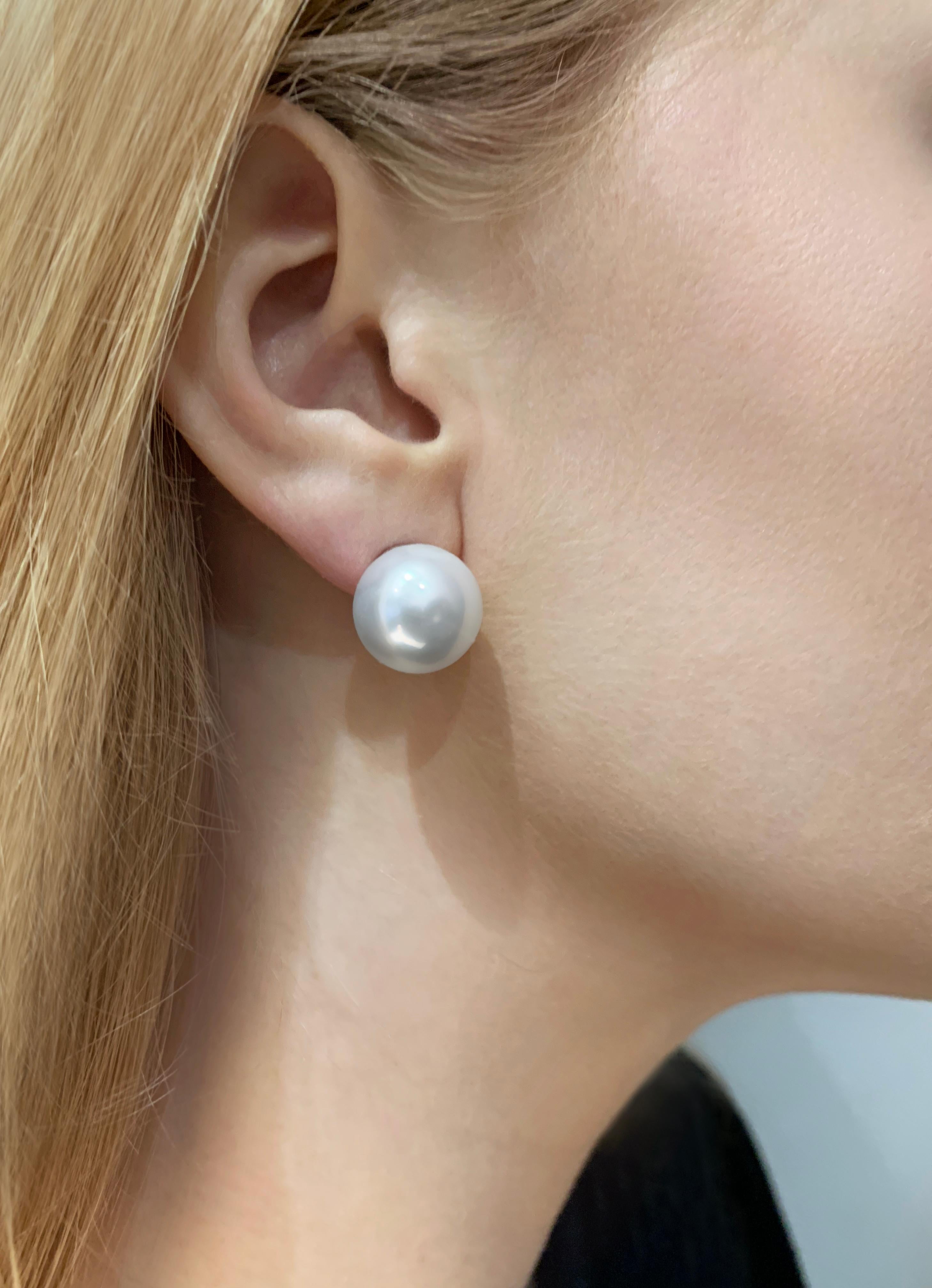 The Australian South Sea Pearls which proudly sit at the forefront of these Yoko London earring studs, have been hand selected by experts for their cool silvery hue, deep lustre, and impeccable surface quality. 

A jewellery box staple, this classic