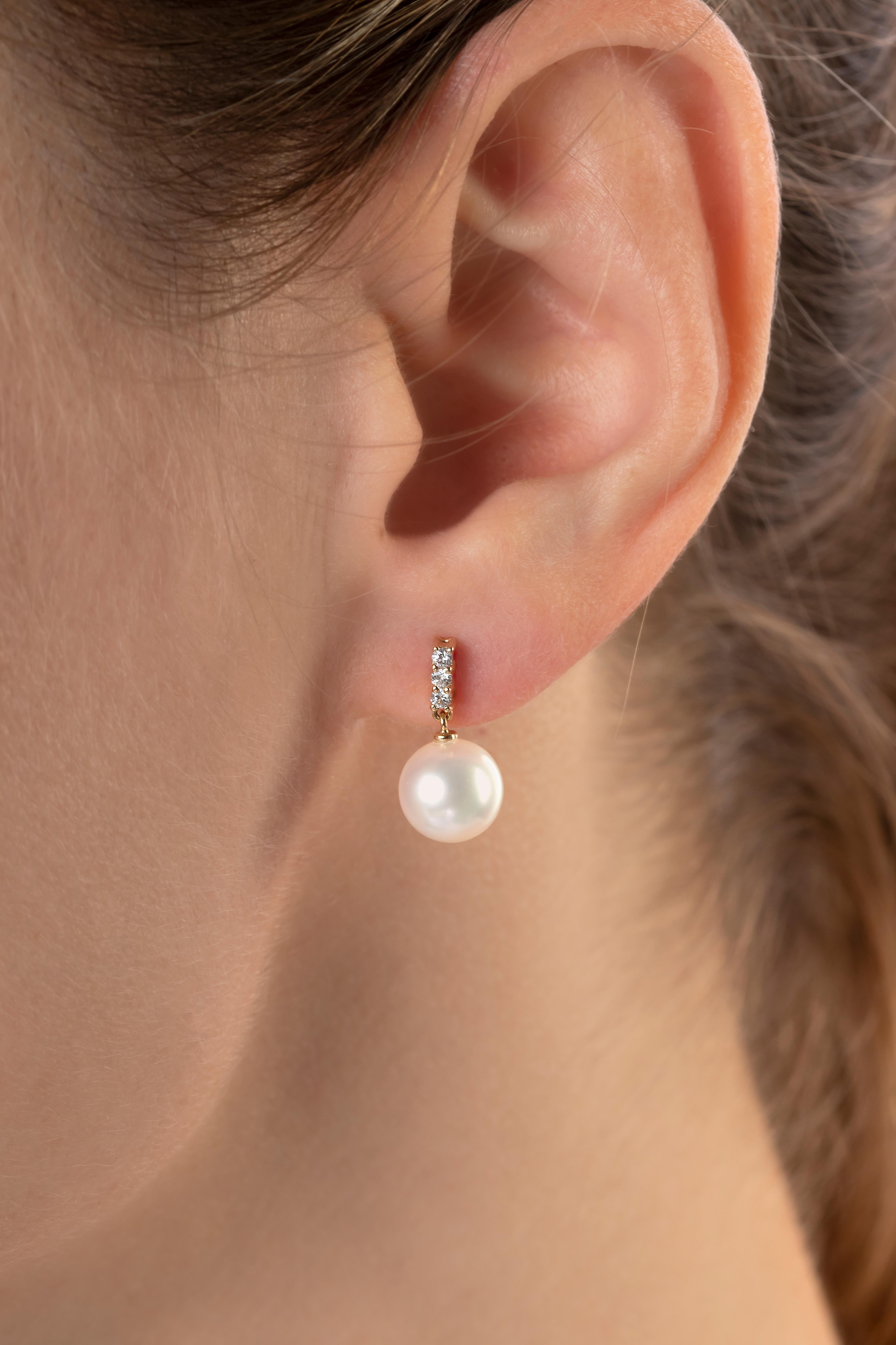 These timeless earrings by Yoko London feature lustrous Akoya pearls beneath a dainty row of diamonds. Classically elegant, these earrings are a jewellery box staple and will add a touch of sophistication to both daytime and evening looks. Pair with