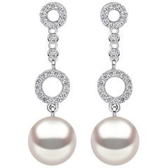 Orecchini con perle Akoya e diamanti Yoko London in oro bianco 18 carati