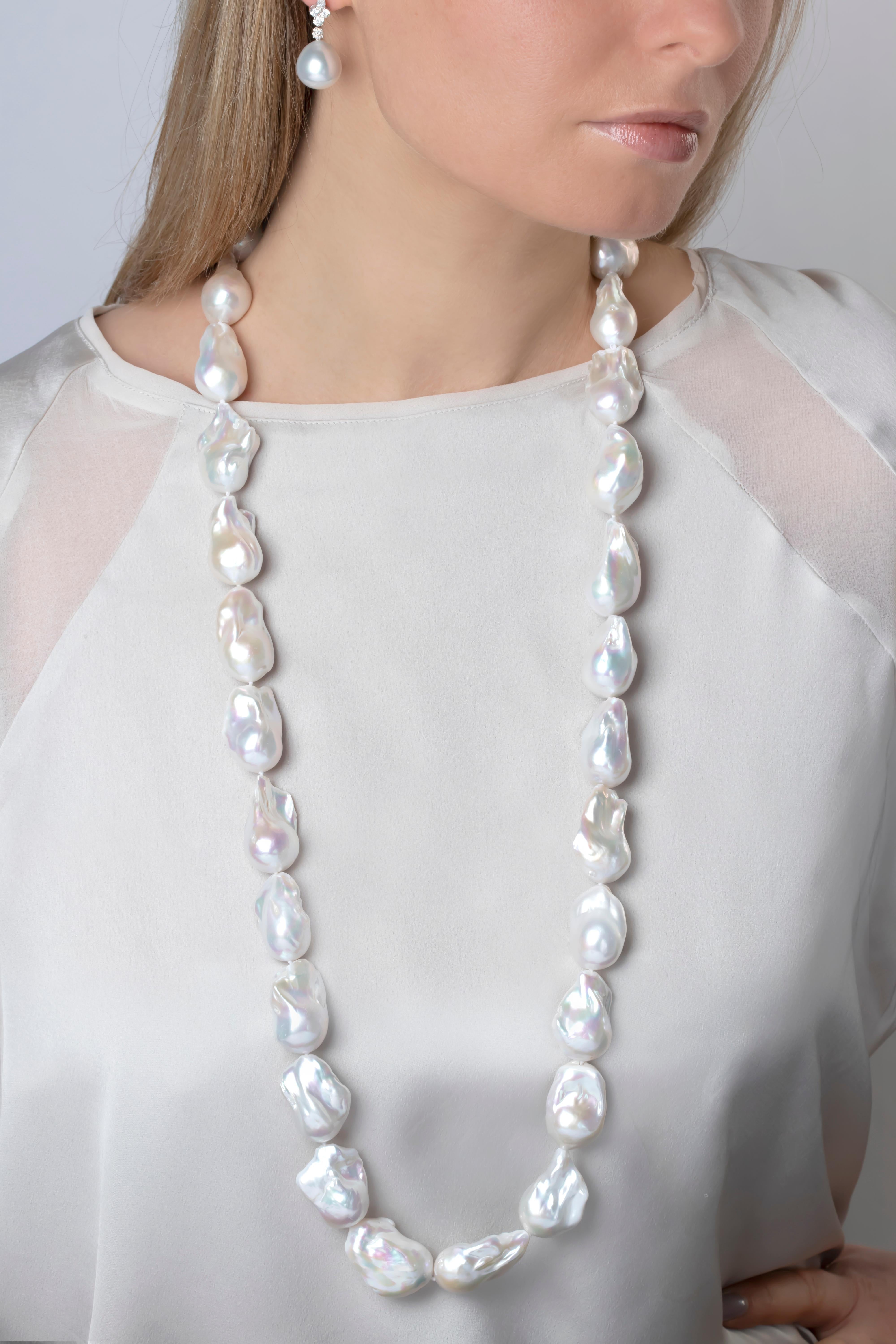 This spectacular necklace by Yoko London features exceptional 18mm+ Baroque Freshwater pearls. The fact that each baroque pearl possesses a unique shape and charm makes this necklace truly mesmeric. Truly one of a kind, this necklace will turn heads