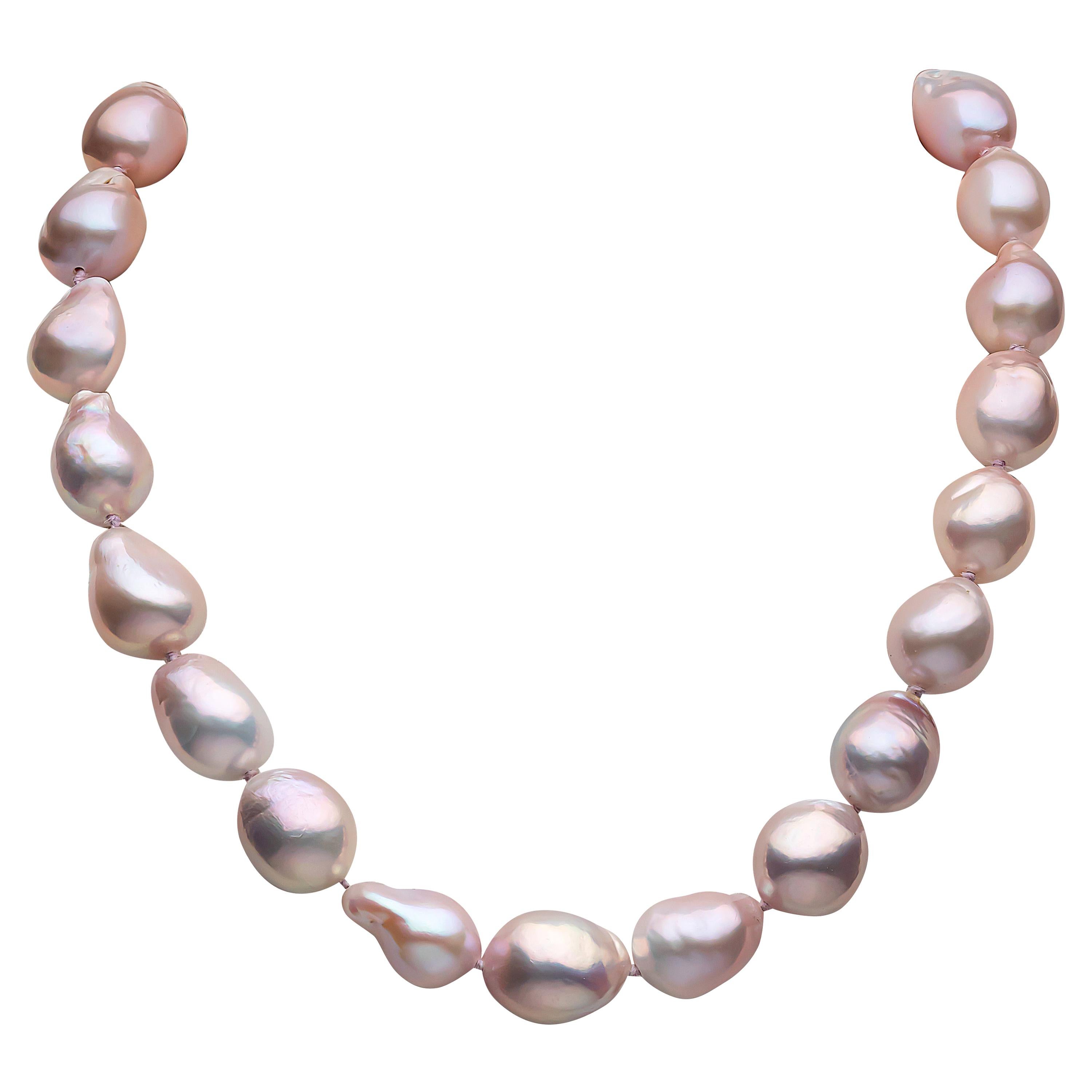 Yoko London Baroque Natural Colour Pink Freshwater Pearl Necklace in 18K Gold