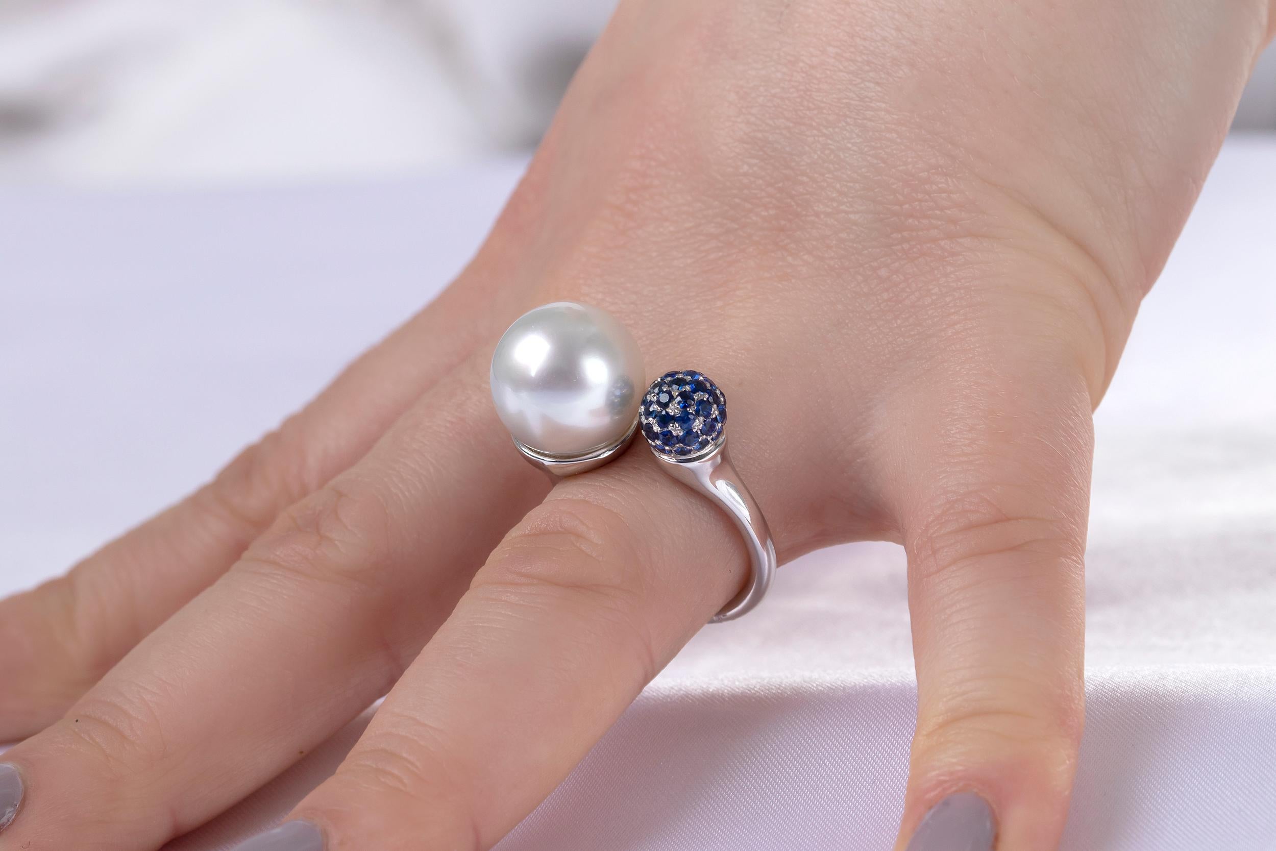 Contemporary Yoko London Blue Sapphire and South Sea Pearl Ring in 18 Karat White Gold