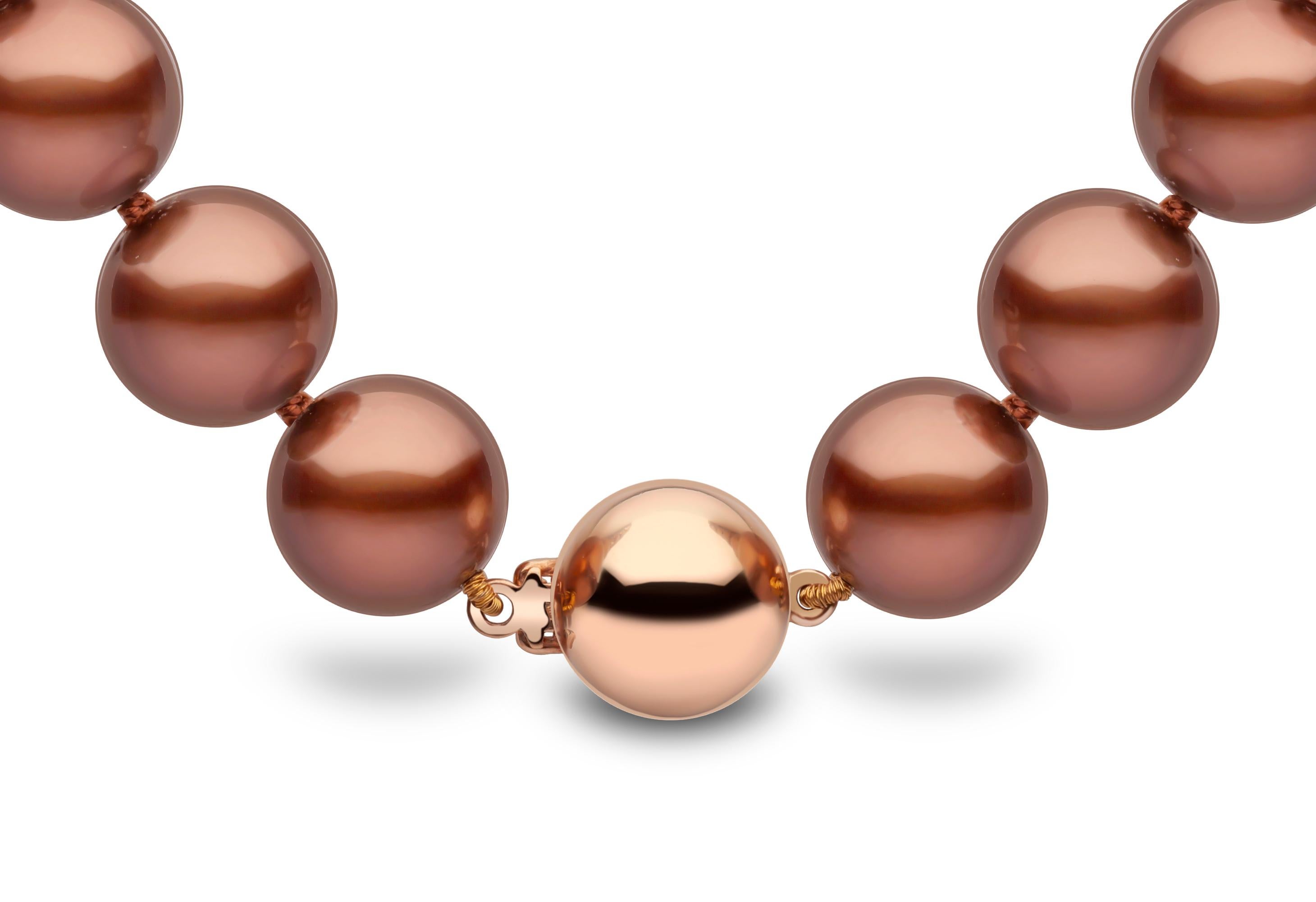 Yoko London Schokoladenfarbene Tahiti-Perlenkette in 18 Karat Gold gefasst (Zeitgenössisch) im Angebot