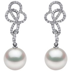 Boucles d'oreilles en or blanc 18 carats avec perles d'eau douce et diamants Yoko London
