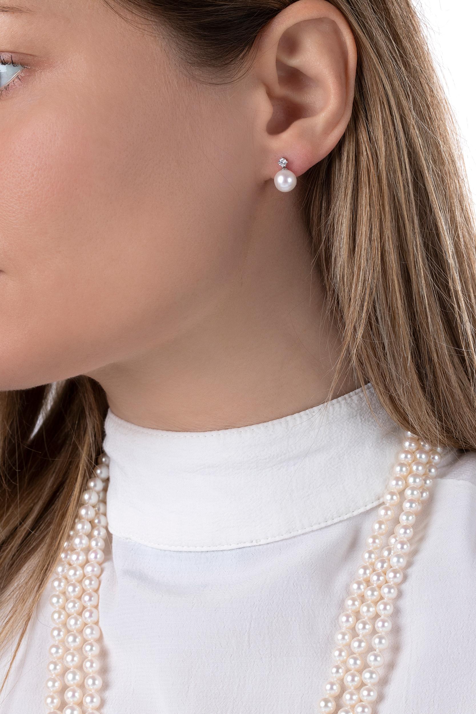 Yoko London's Classic collection is comprised of timeless pieces that would make a spectacular addition to any jewellery box; with each piece designed to last through the generations. Featuring a lustrous 8-8.5mm Freshwater pearl suspended beneath a