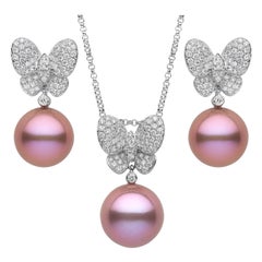 Gold Pendant Necklaces