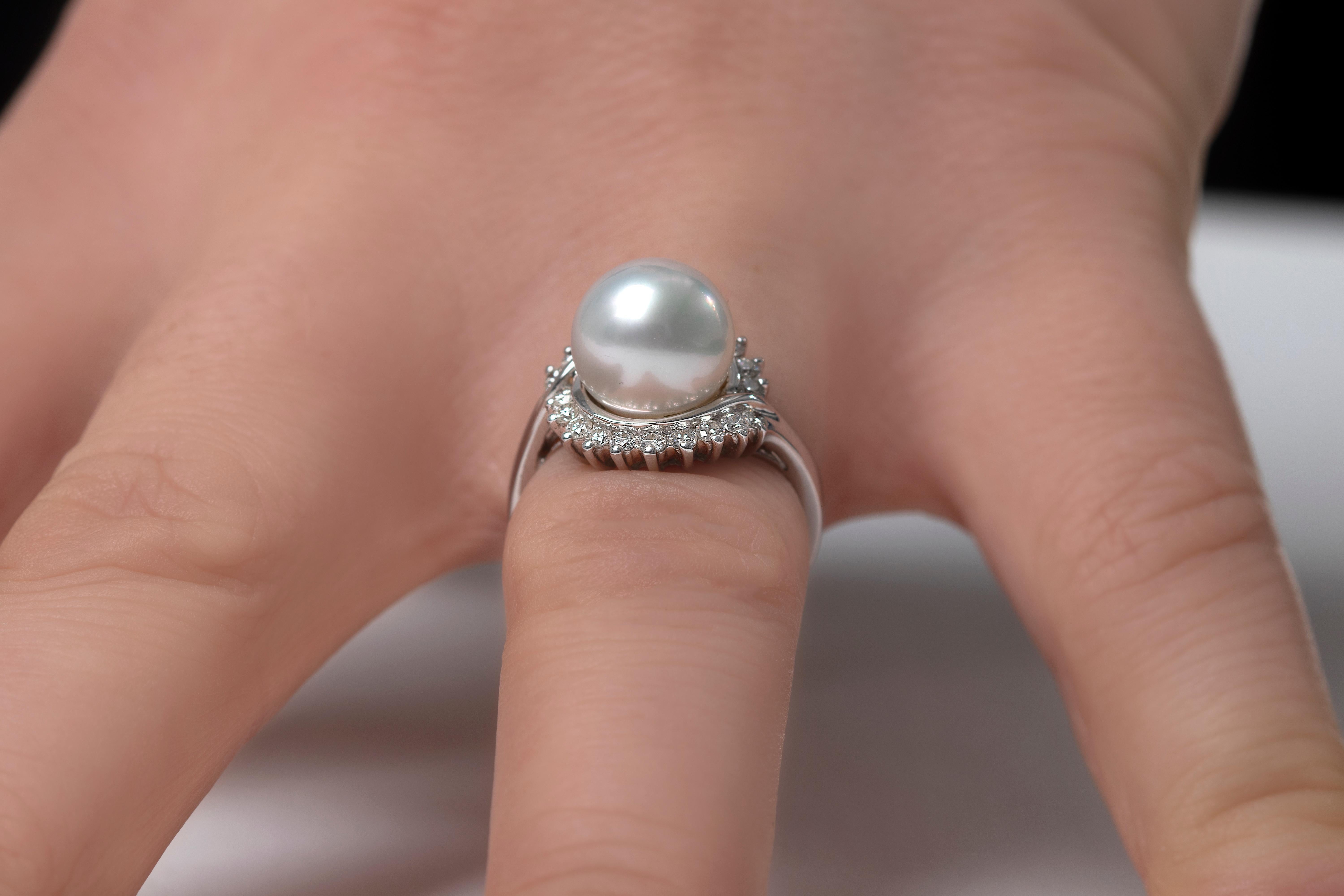 Women's Yoko London Freshwater Pearl and Diamond Ring in 18 Karat White Gold For Sale