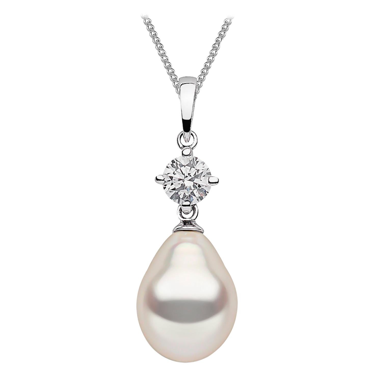 Yoko London Freshwater Pearl and Diamond Solitaire Pendant in 18 Karat Gold