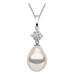 Yoko London Freshwater Pearl and Diamond Solitaire Pendant in 18 Karat Gold