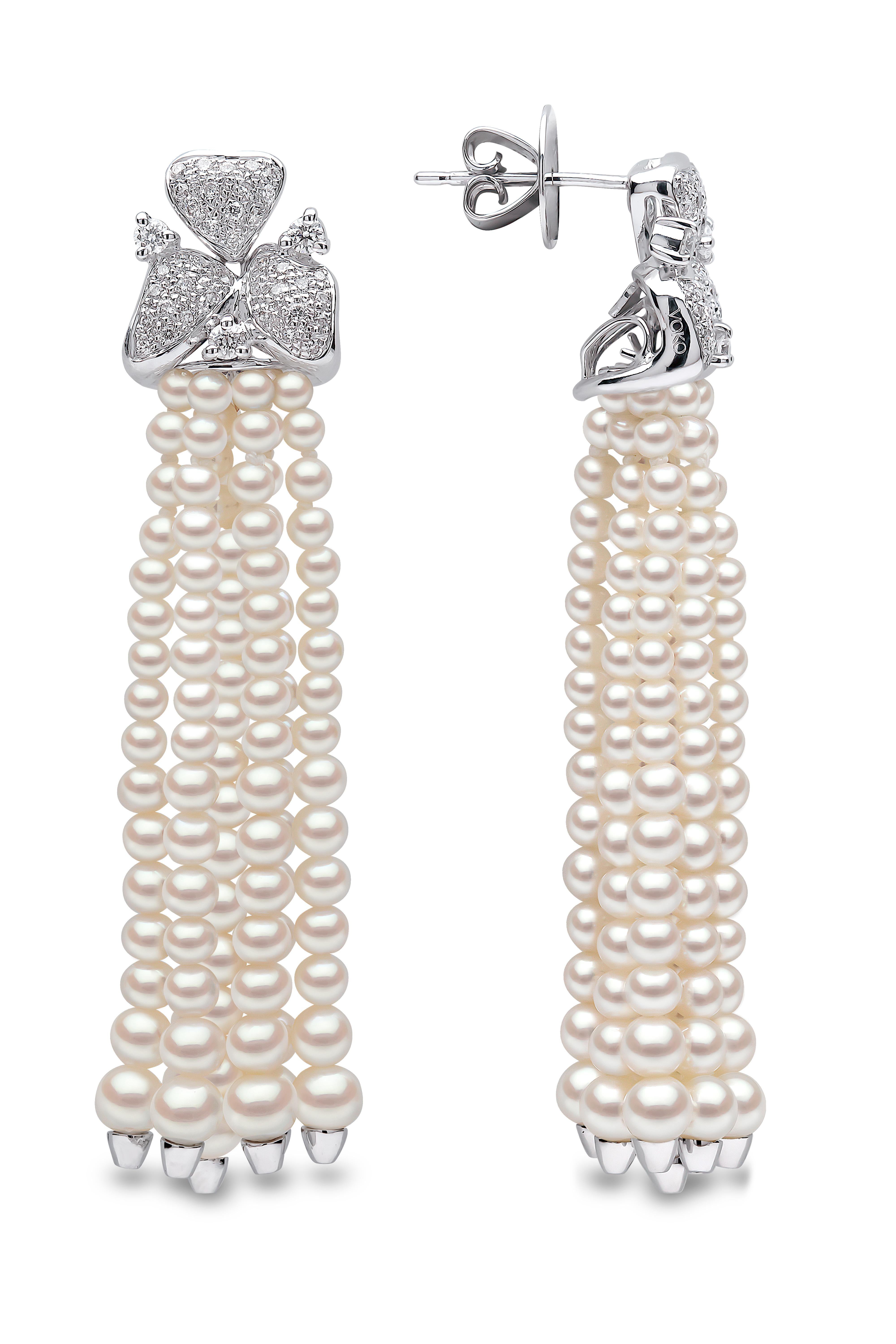 Moderno Orecchini con perle d'acqua dolce e diamanti di Yoko London in oro bianco 18 carati in vendita