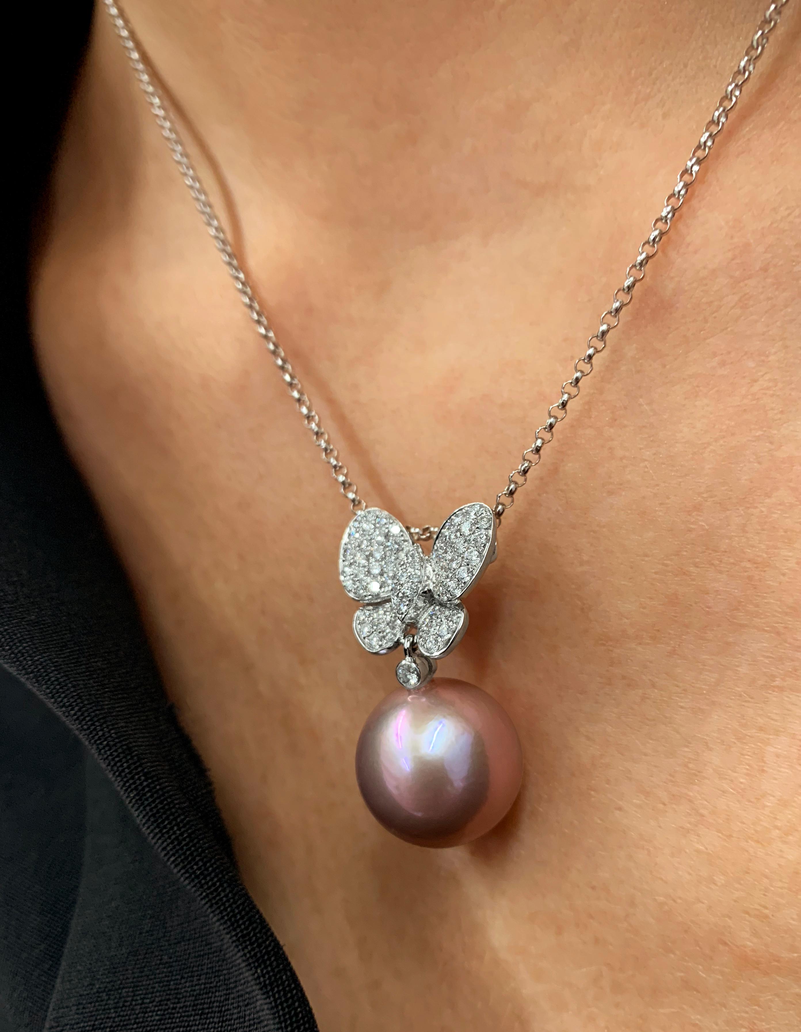 Round Cut Yoko London Freshwater Pearl and Diamond Pendant & Earring Set in 18 Karat Gold