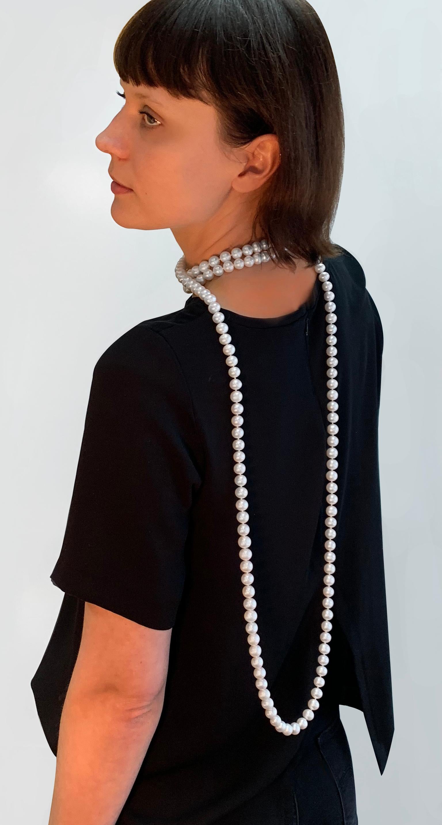 Modern Yoko London Freshwater Pearl Rope Necklace For Sale