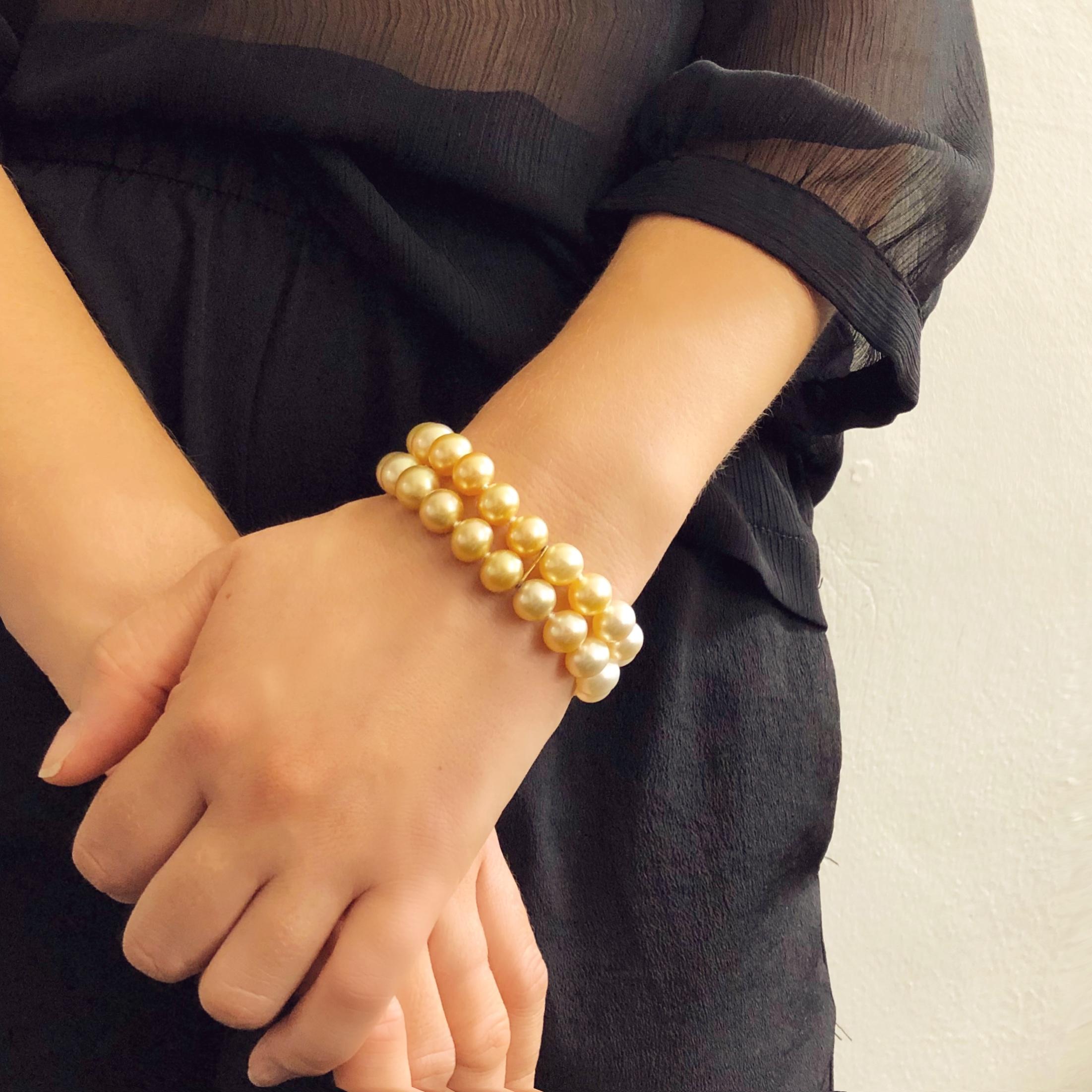 Modern Yoko London Golden and White South Sea Pearl Two-Row Bracelet in 18 Karat Gold