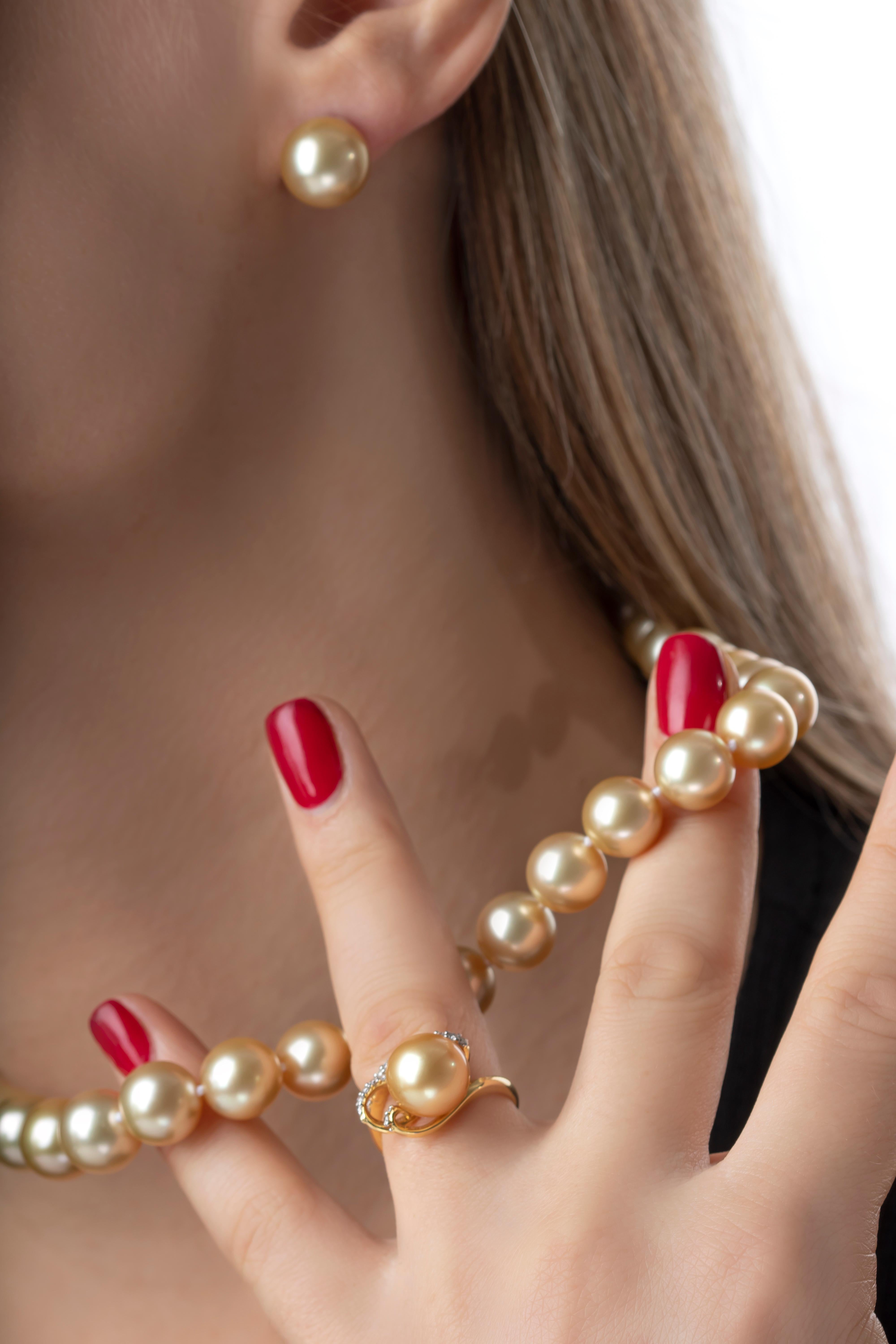 Contemporary Yoko London Golden South Sea Pearl Stud Earrings Set in 18 Karat White Gold