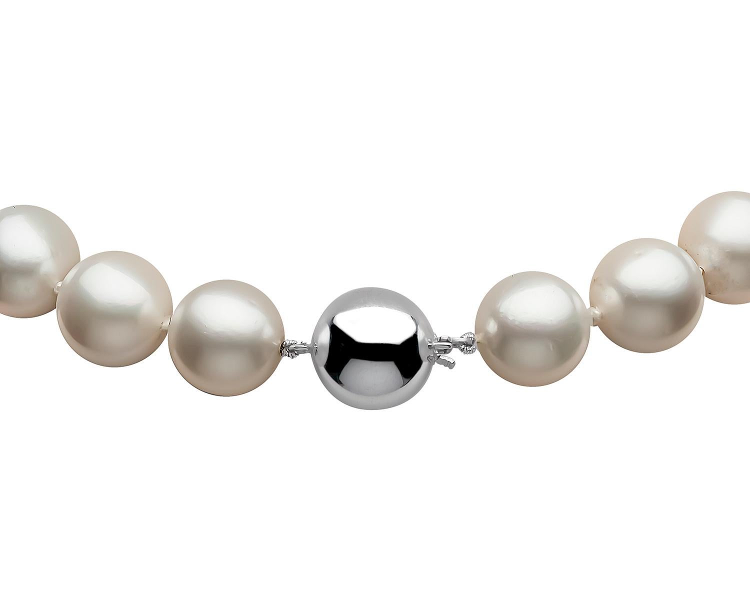 Women's Yoko London Large South Sea Pearl Long Necklace in 18 Karat White Gold For Sale
