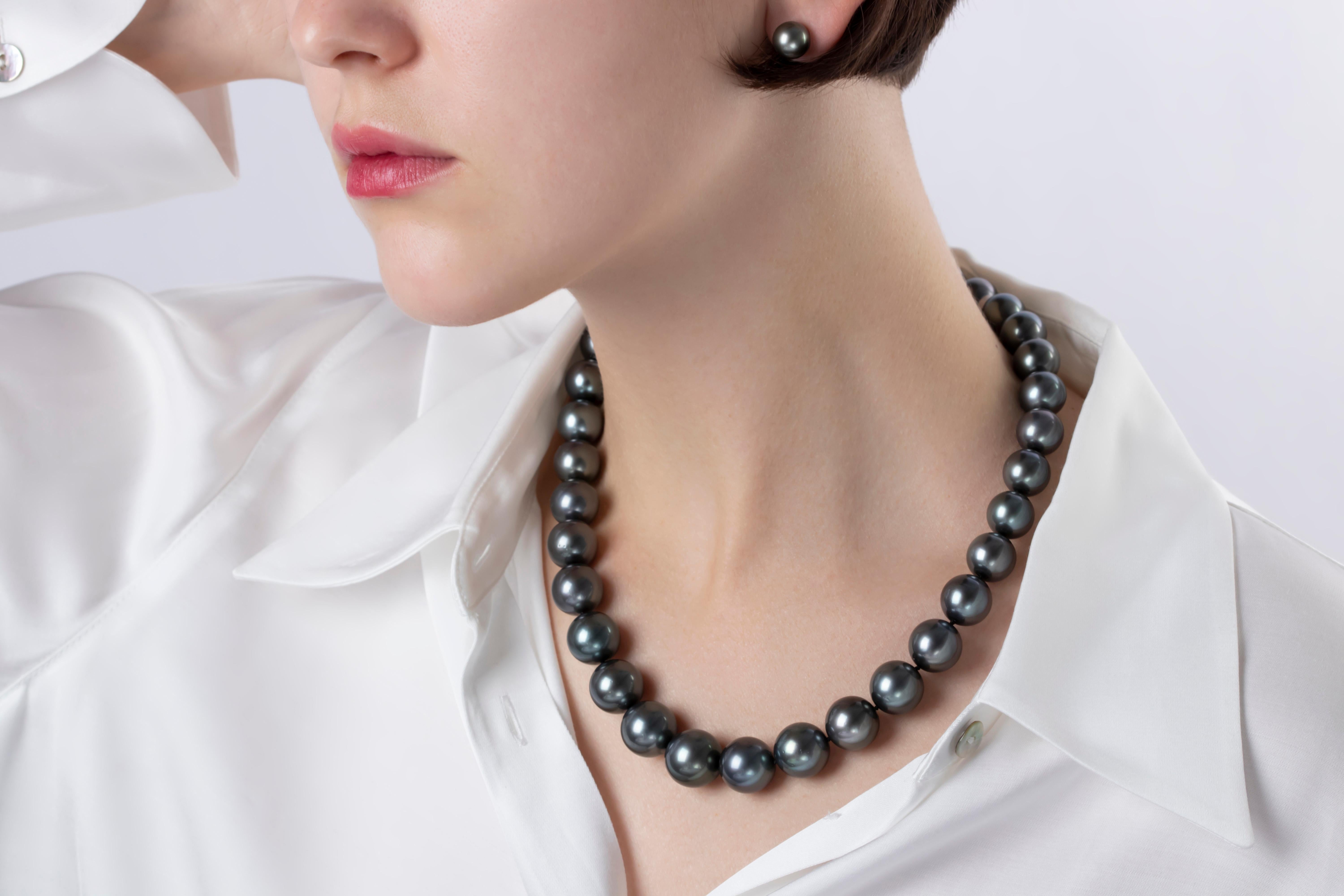 large tahitian pearls