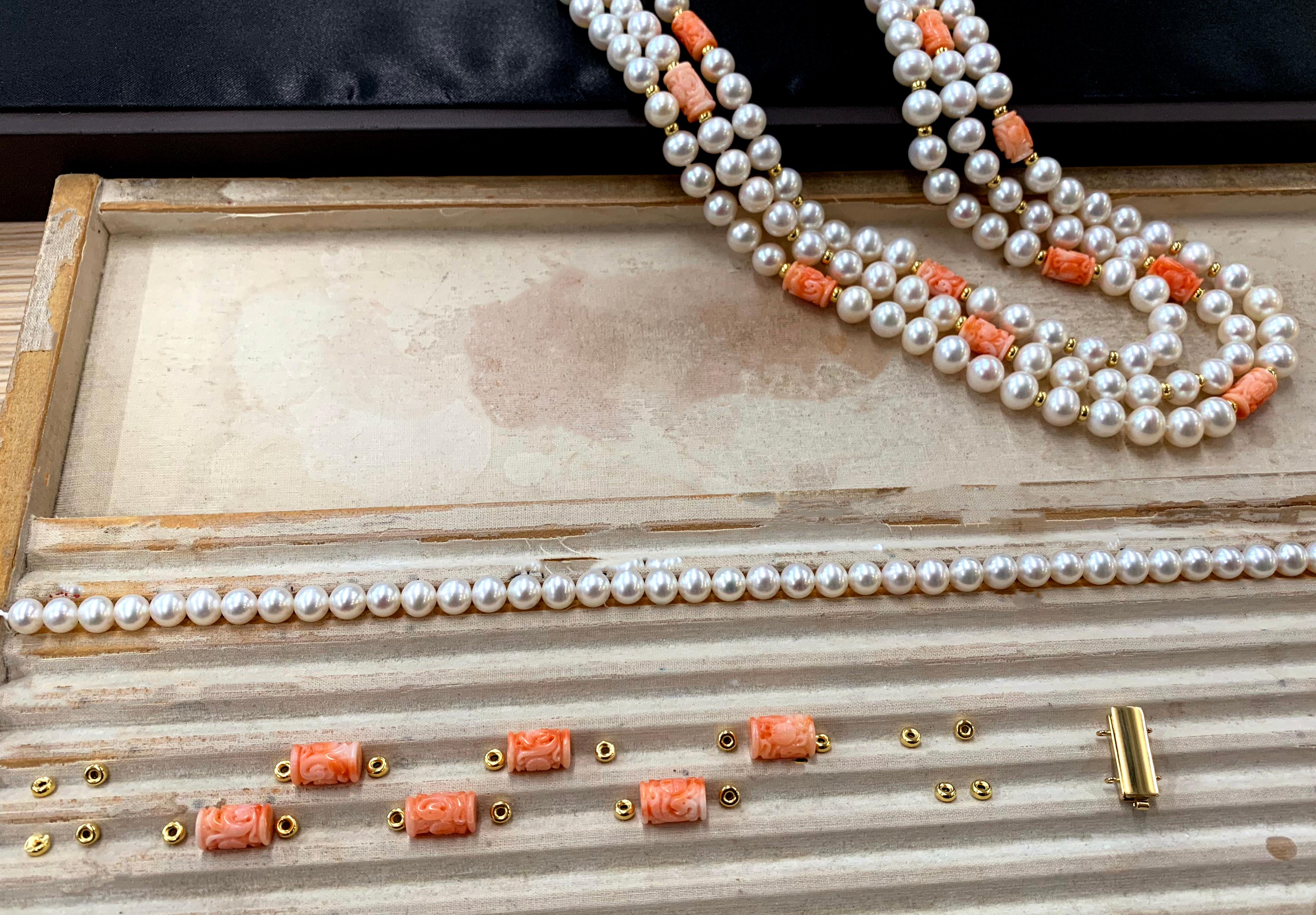 Yoko London Perlen Süßwasserperlen und Korallen Halskette aus 18 Karat Gelbgold Damen im Angebot