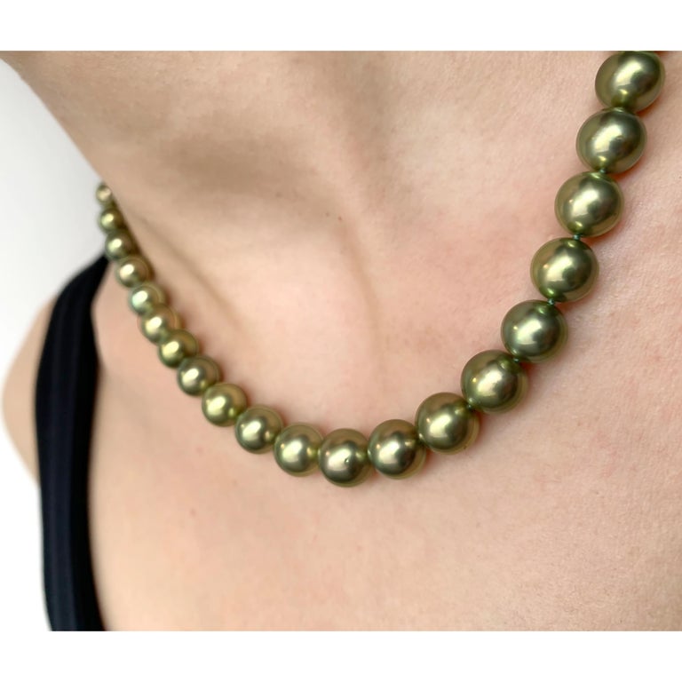Yoko London PistachioColored Tahitian Pearl Classic Necklace in 18