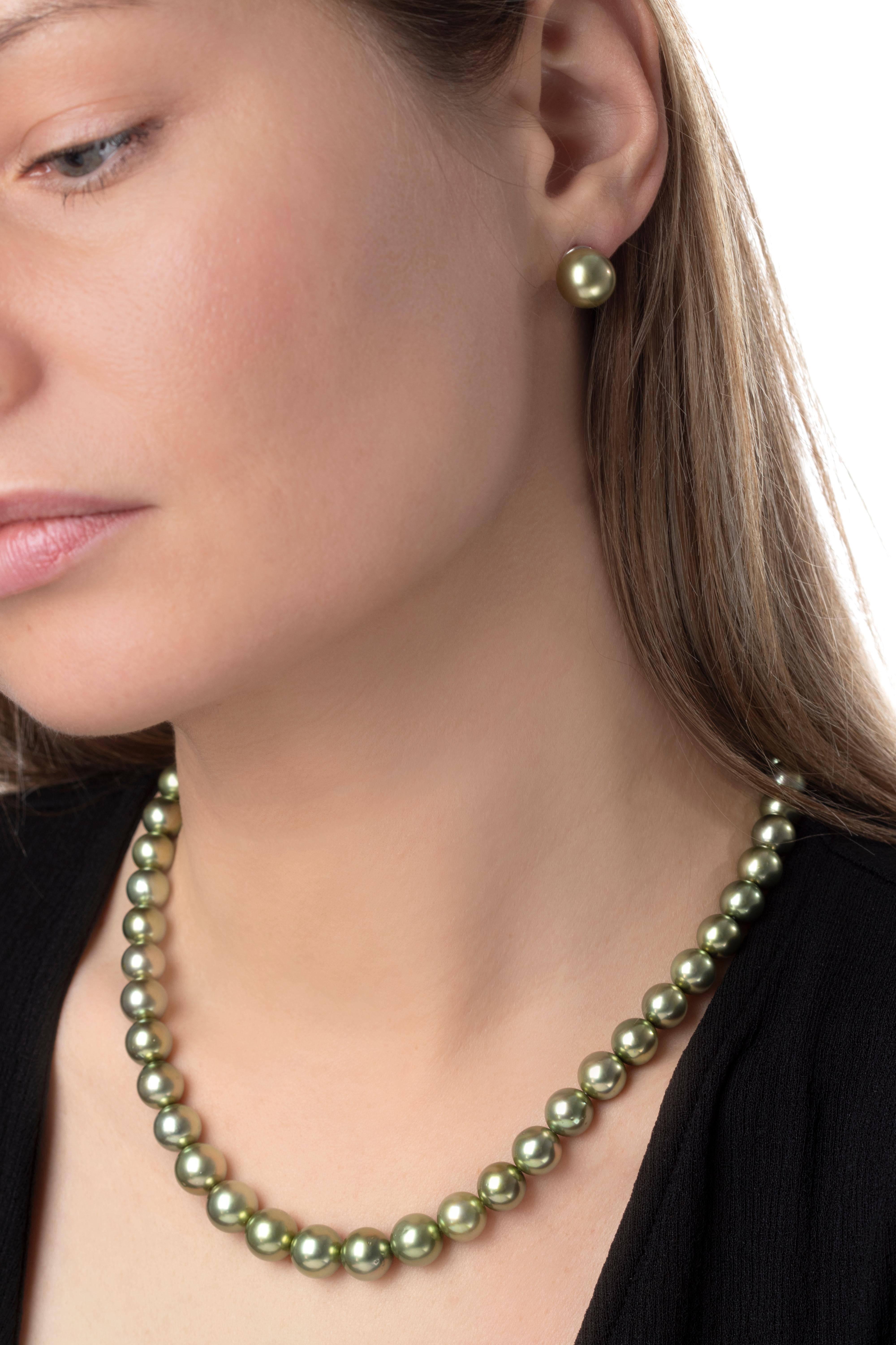 This classic style necklace with a vibrant twist features a row of high quality pistachio coloured Tahitian pearls secured to an 18K White Gold clasp. To obtain the delicate green hue, these pearls have been treated resulting in a permanent colour