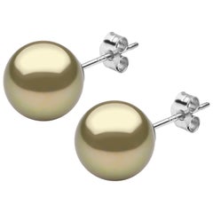 Yoko London Pistachio-Coloured Tahitian Pearl Earring, in 18 Karat White Gold
