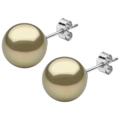 Yoko London Boucles d'oreilles en or blanc 18 carats et perles de Tahiti de couleur Pistachio