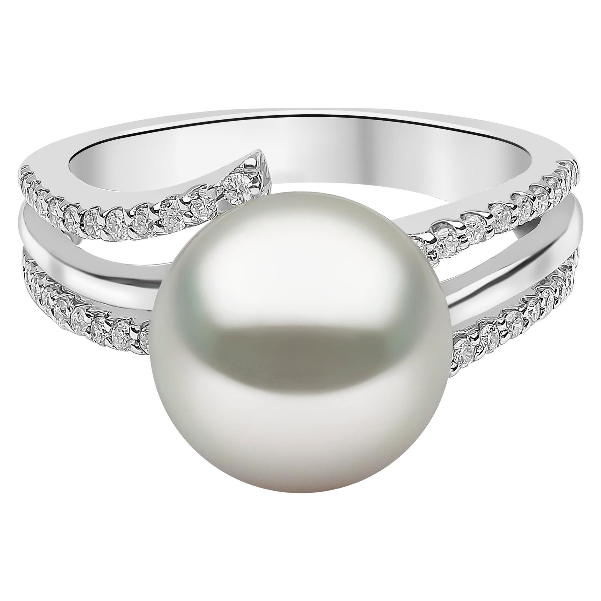 Yoko London South Sea Pearl and Diamond Ring, Set in 18 Karat White Gold