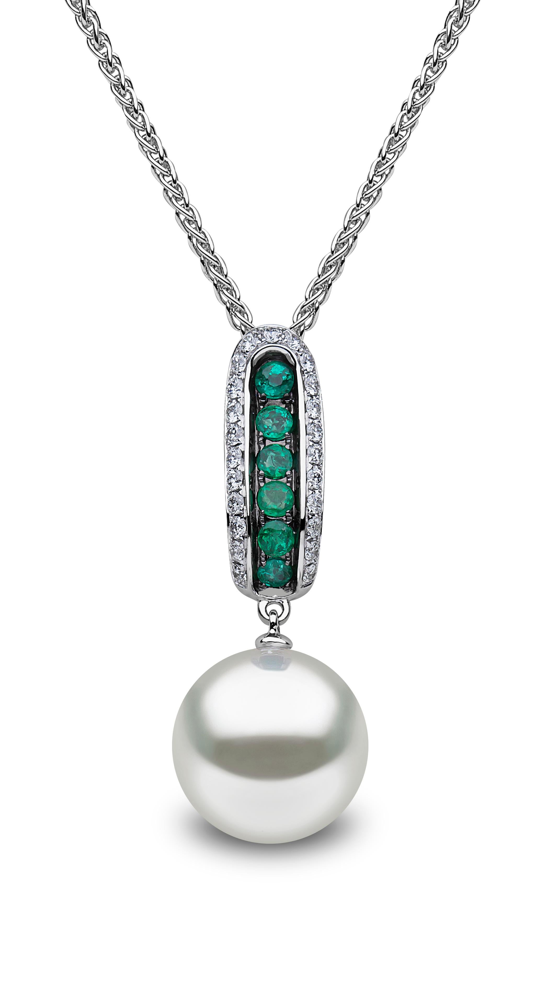 Modern Yoko London South Sea Pearl, Emerald and Diamond Pendant and Earring in 18K Gold For Sale