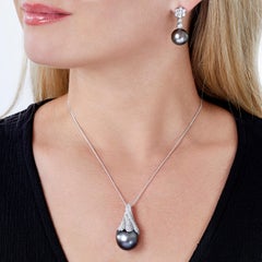 Yoko London Pendentif en or blanc 18 carats avec perles de Tahiti et diamants